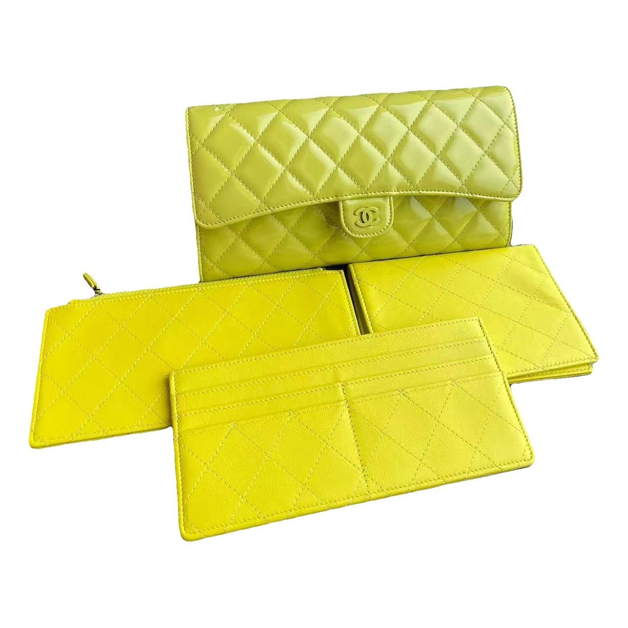 Patent leather clutch bag