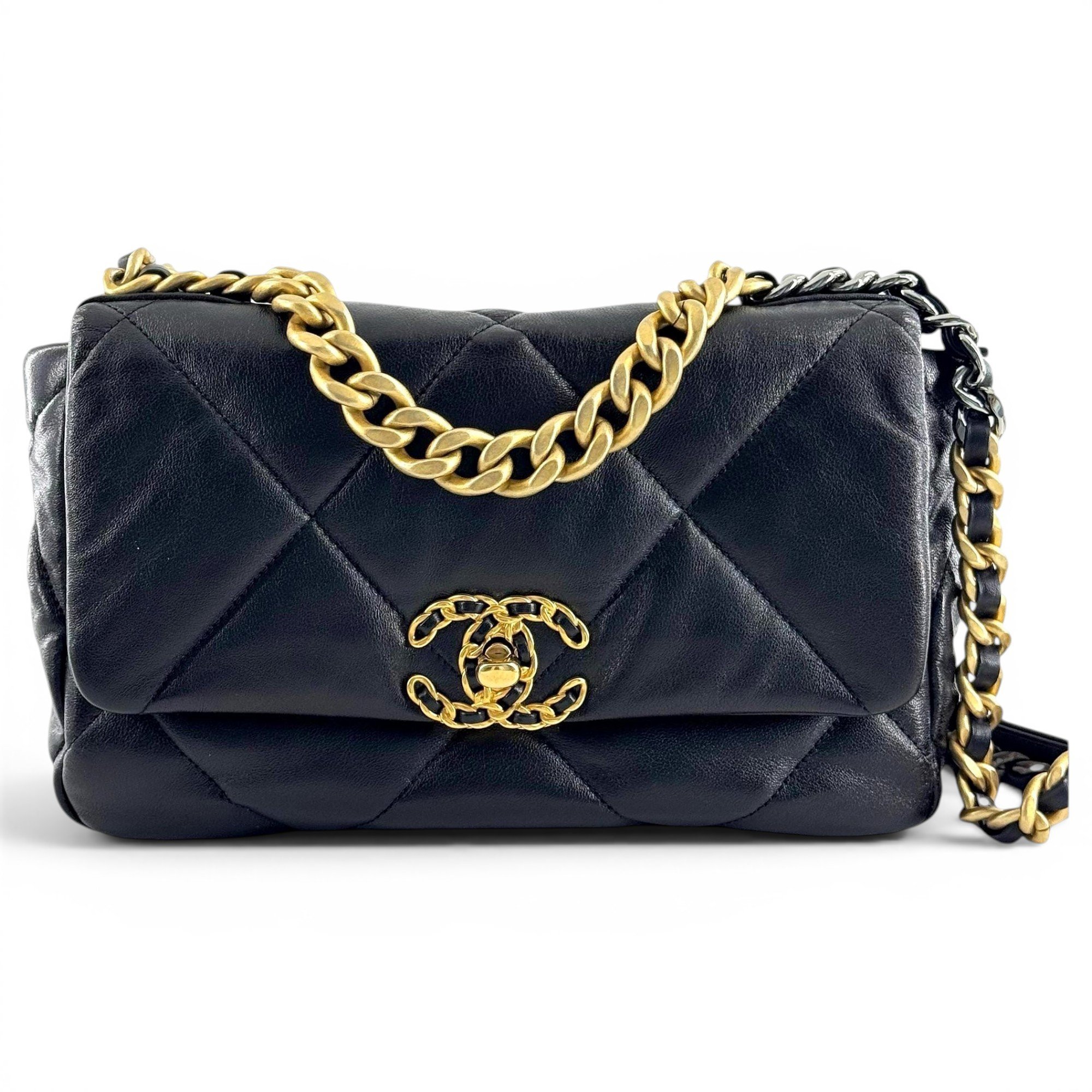 Chanel 19 leather bag