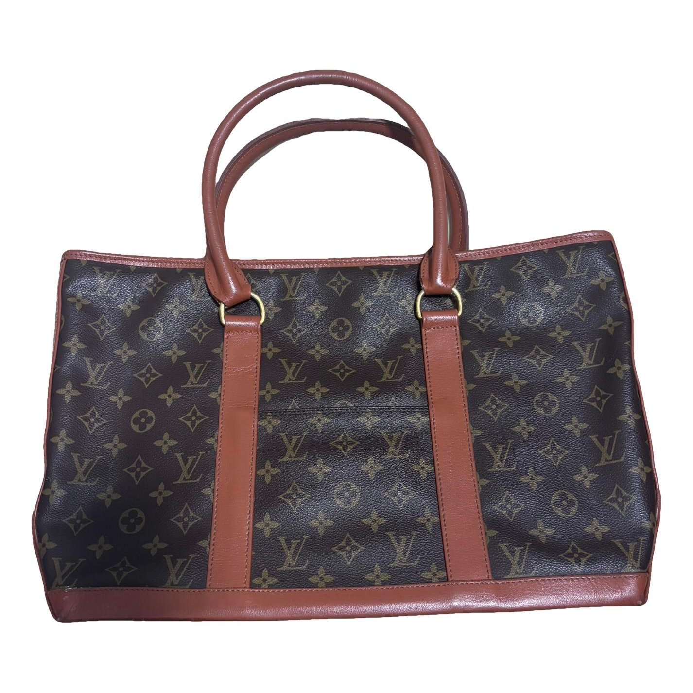 Leather tote