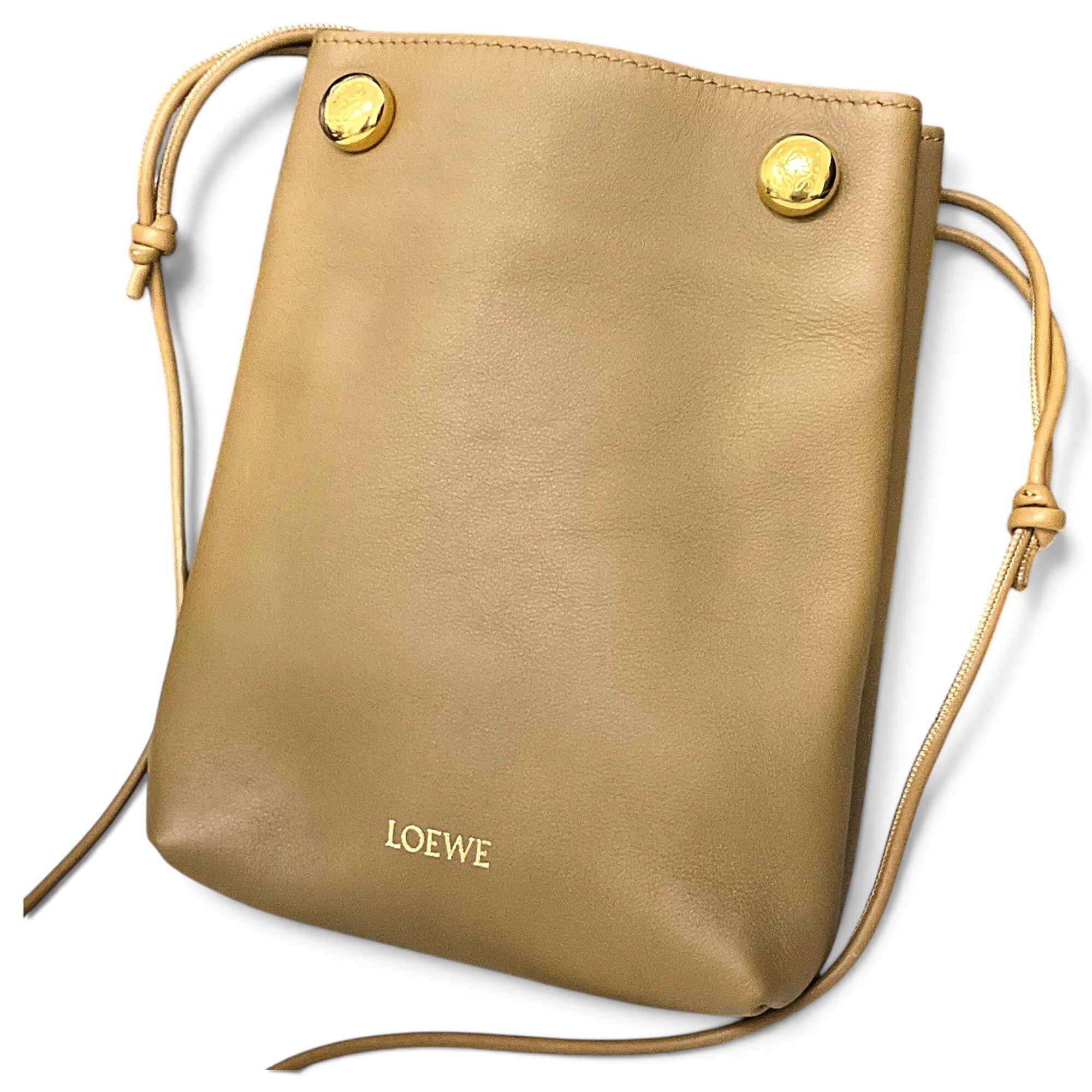 Pebble leather handbag
