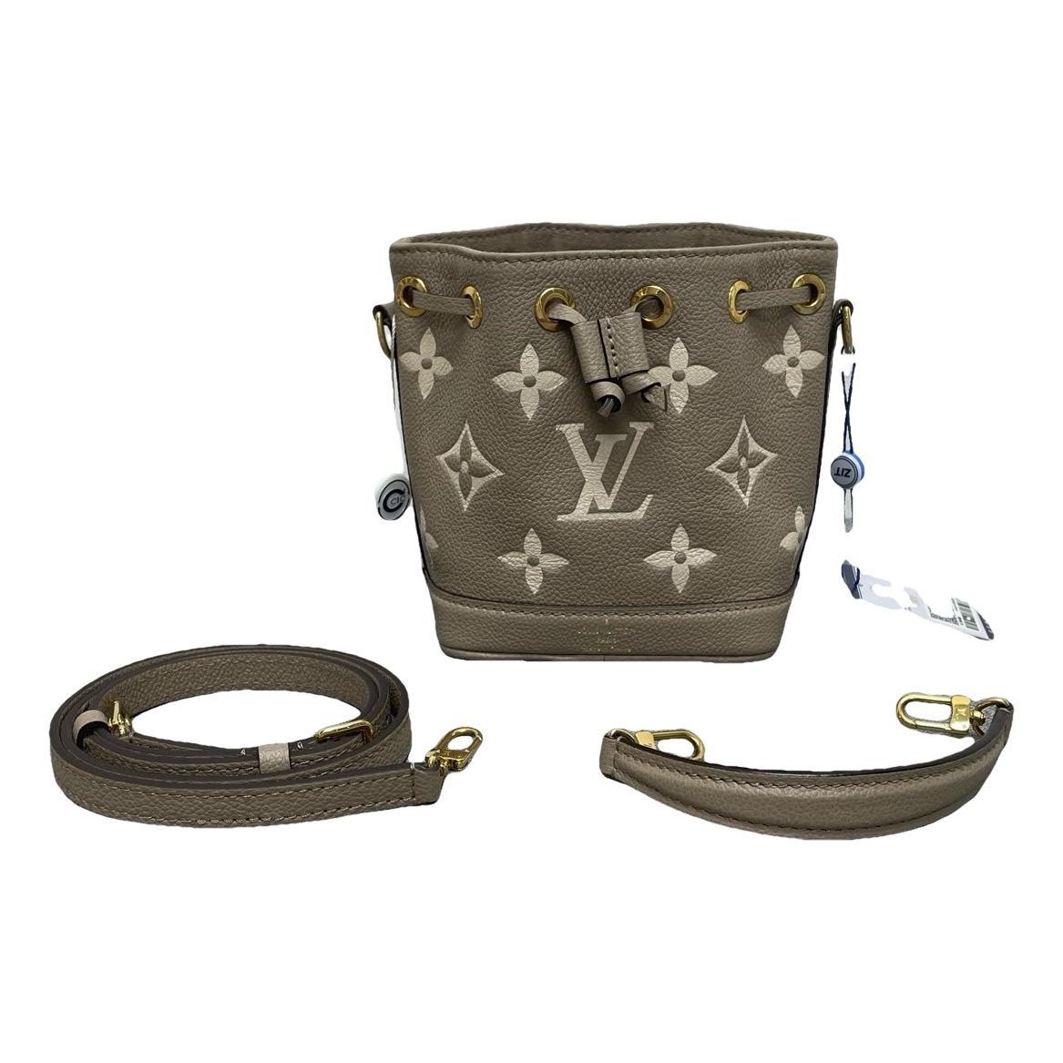 Nano Noé leather handbag