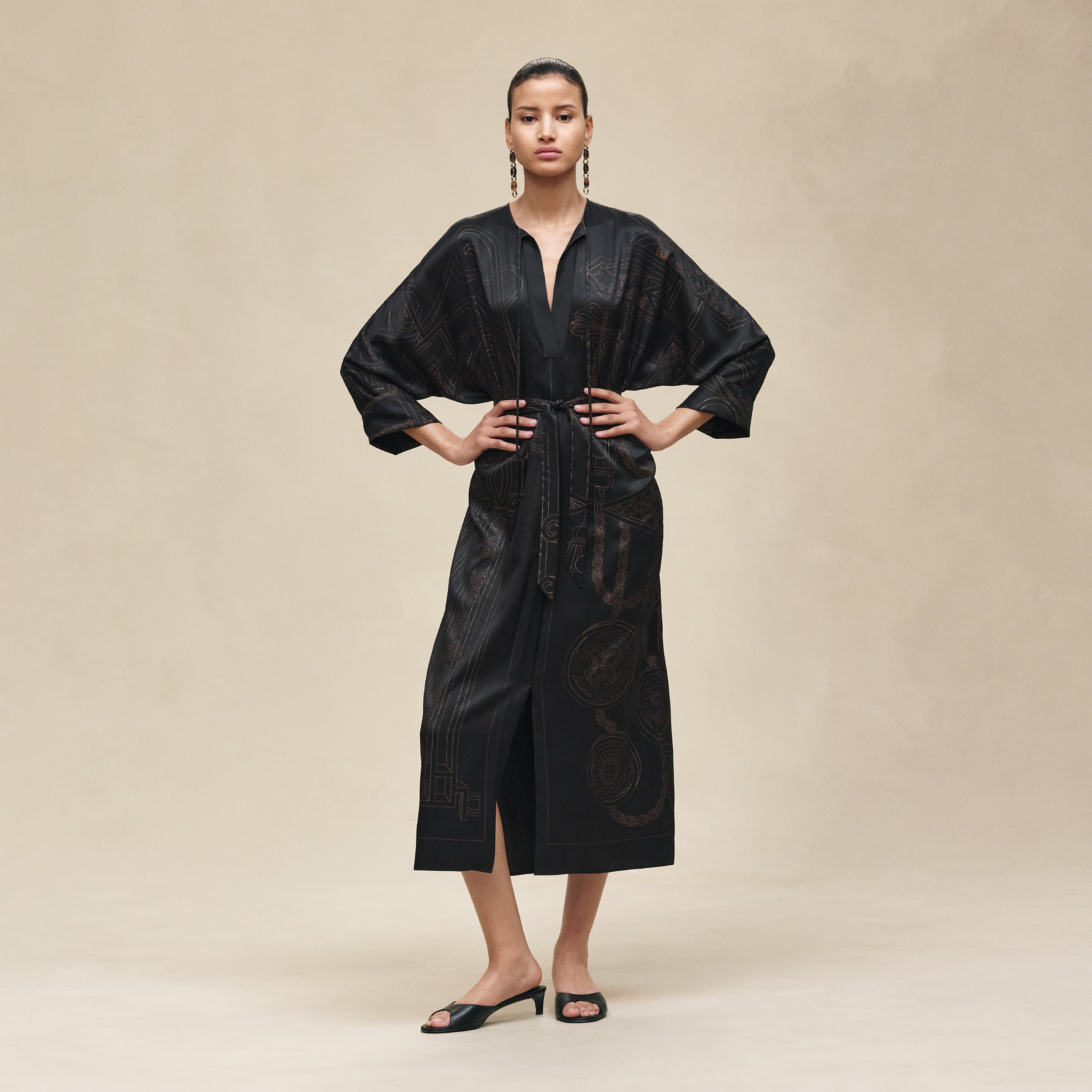 "L'Enseigne du Sellier" caftan