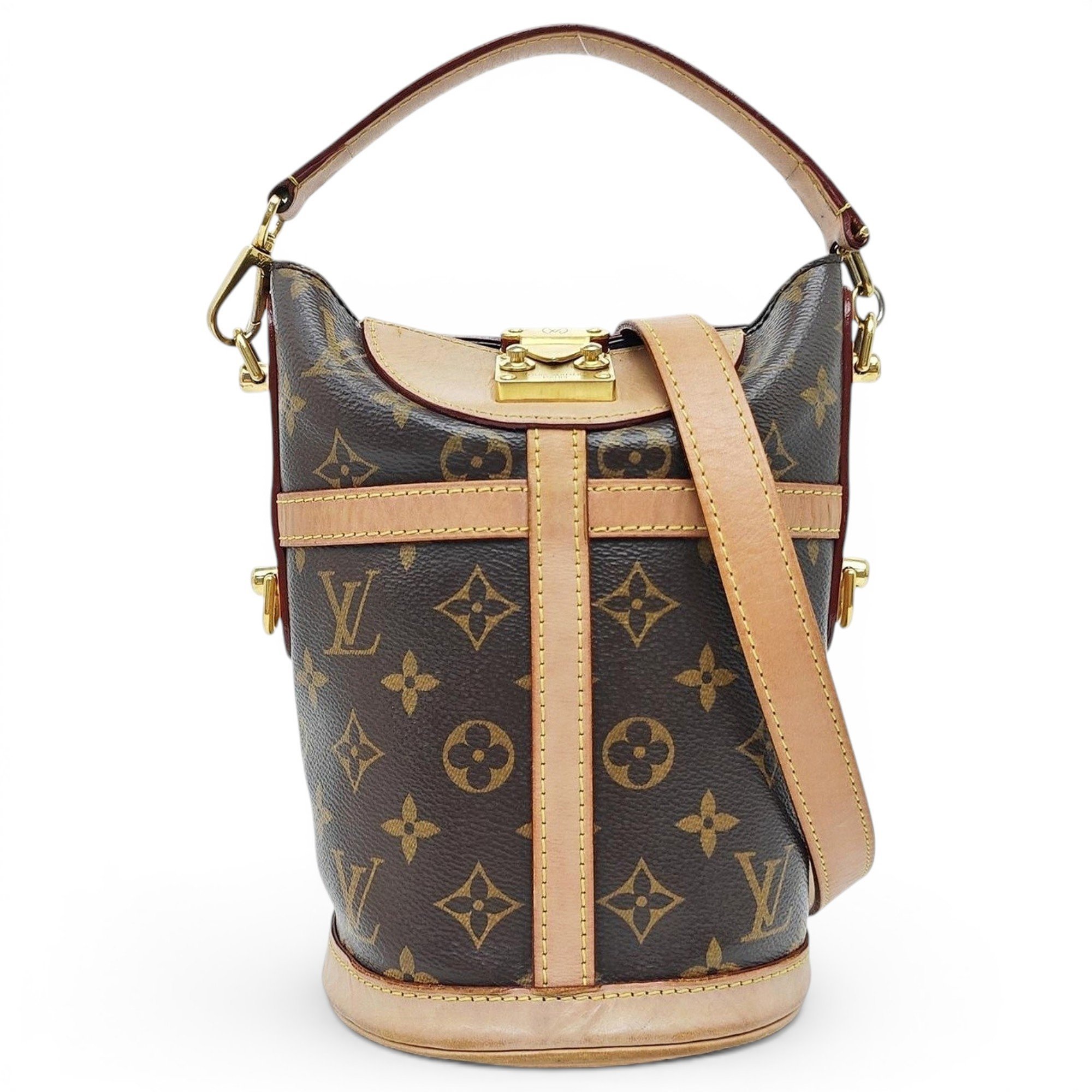 Duffle leather handbag