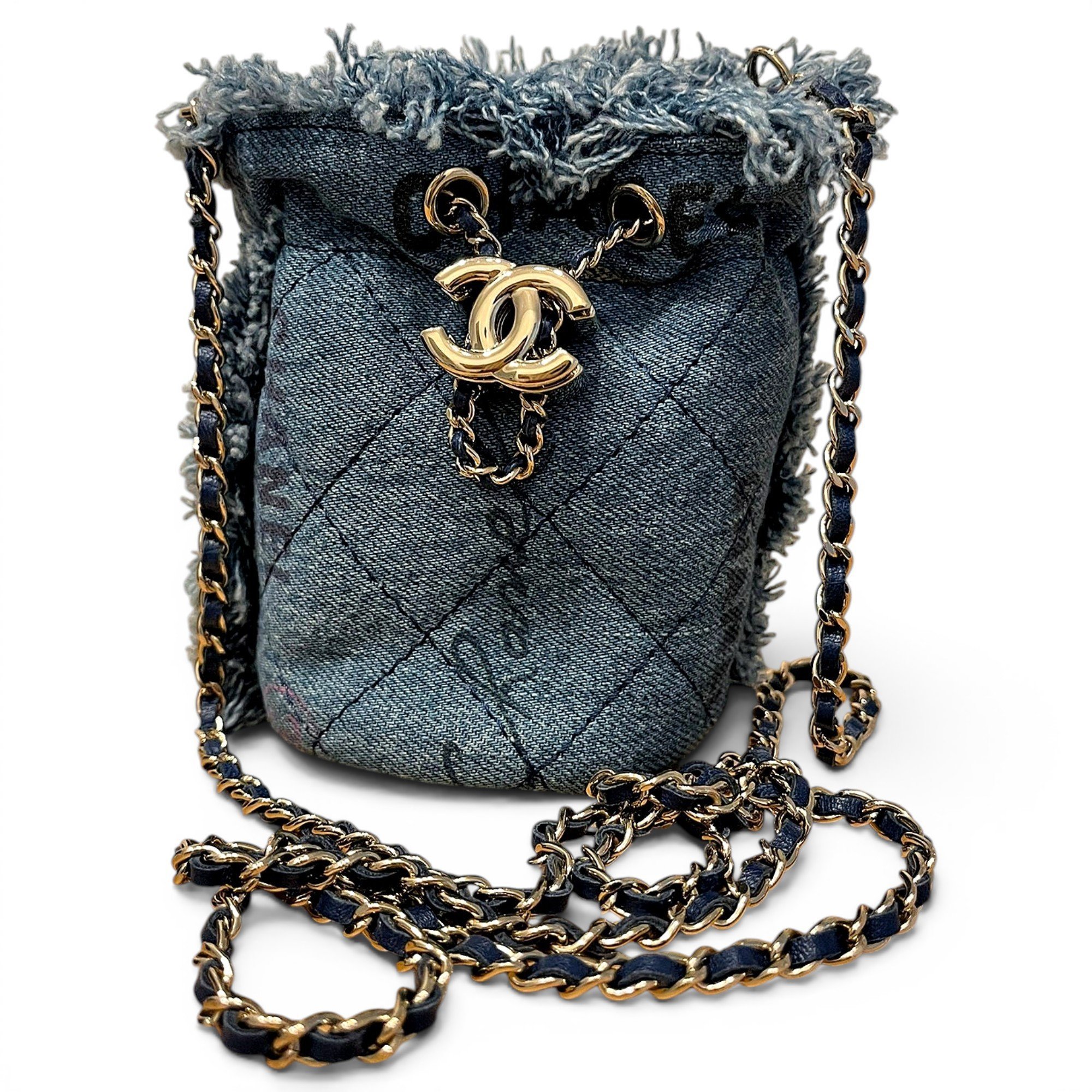 Gabrielle Bucket handbag