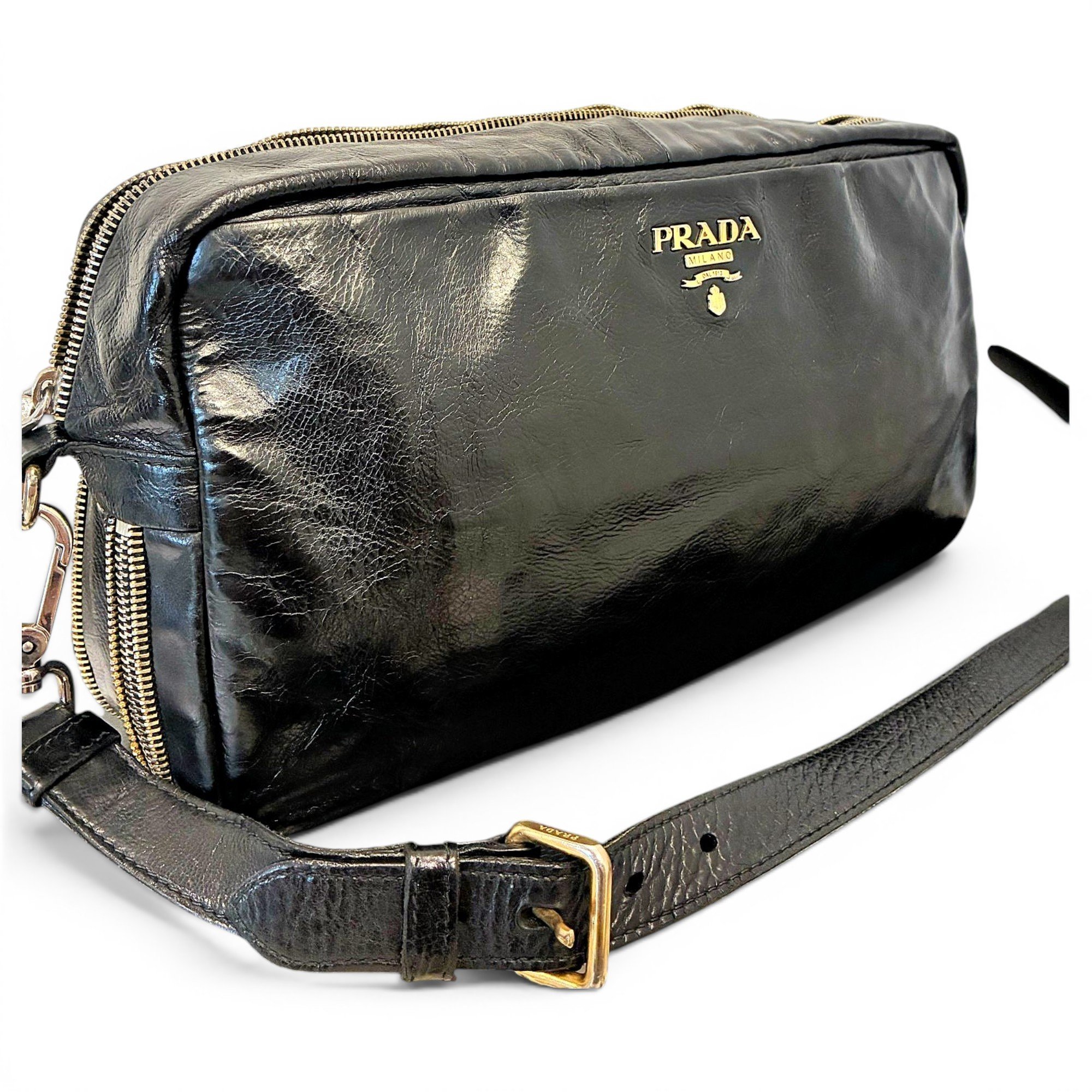 Re-Edition 2000 Double Zip leather crossbody bag