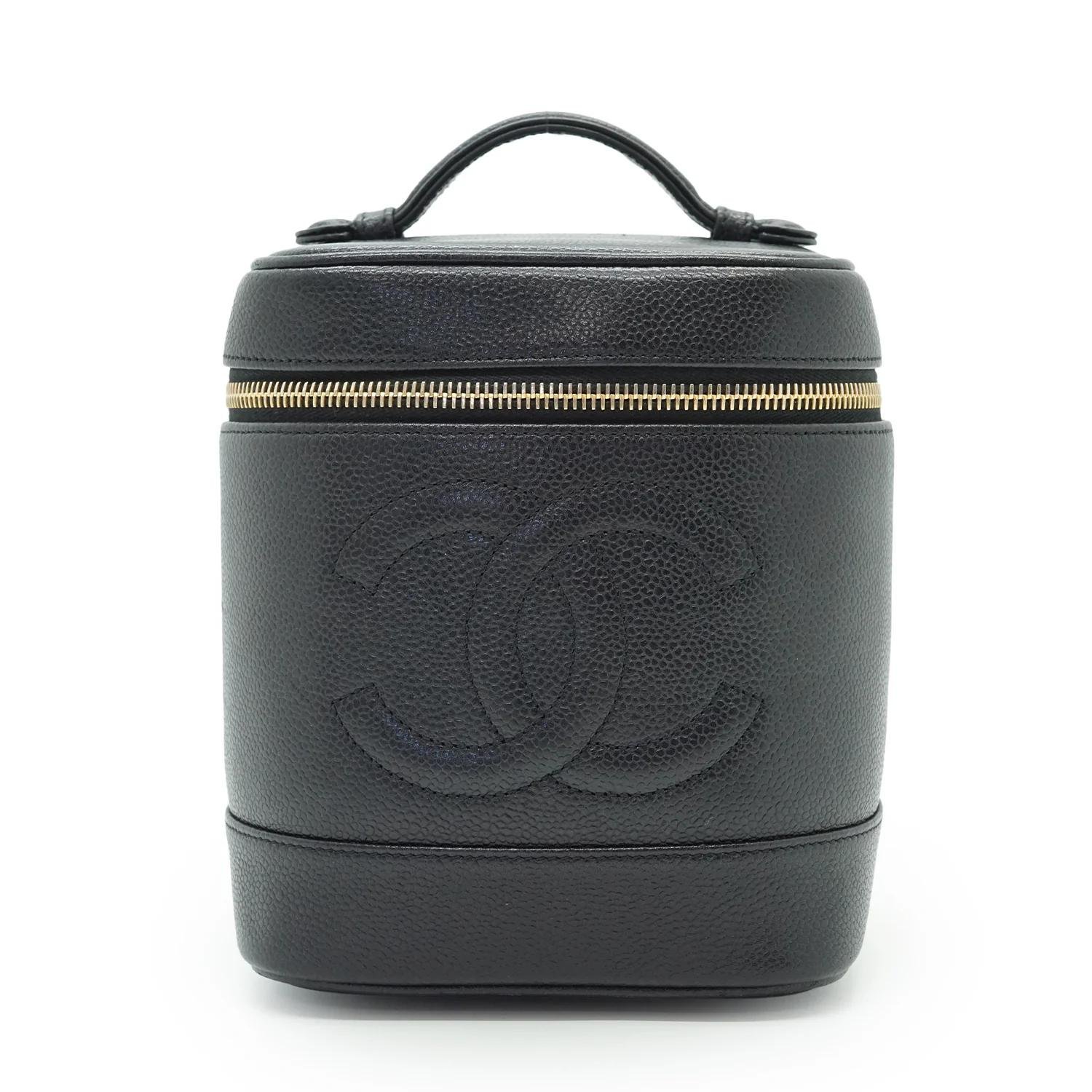 Leather travel bag