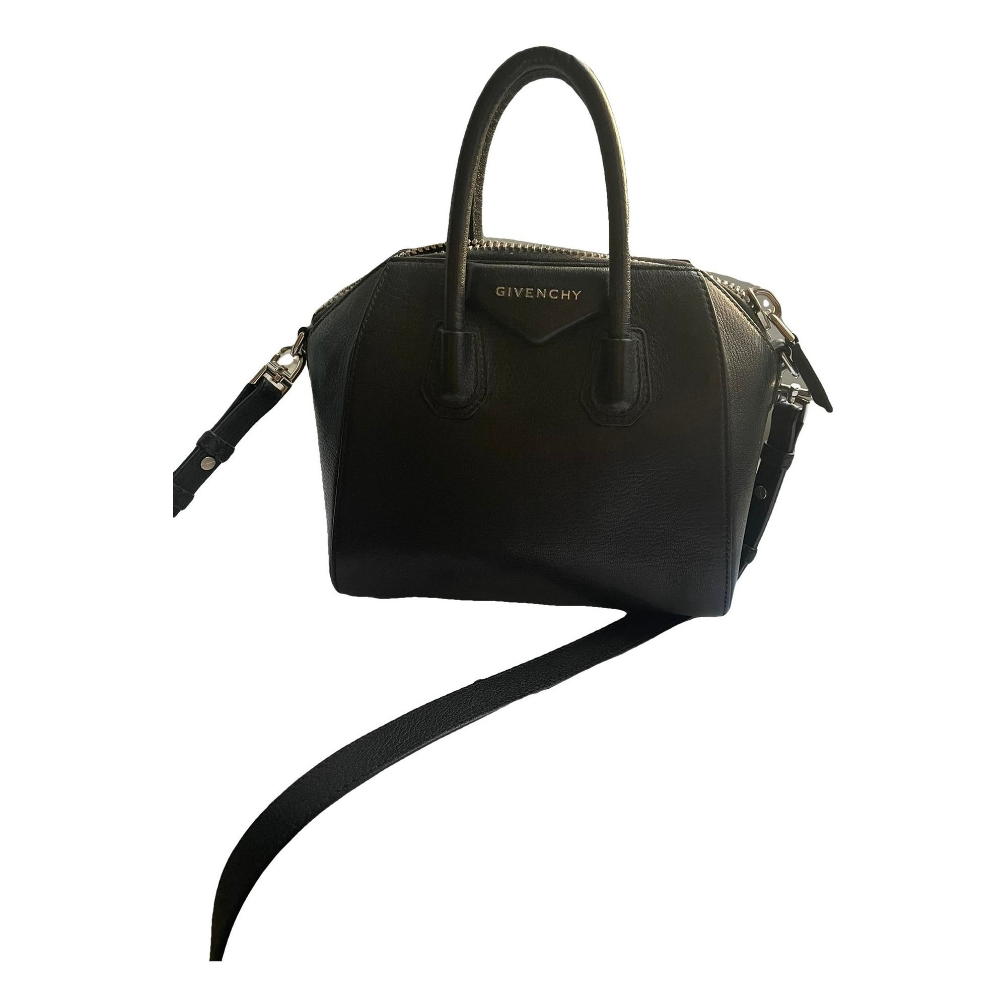 Antigona leather handbag