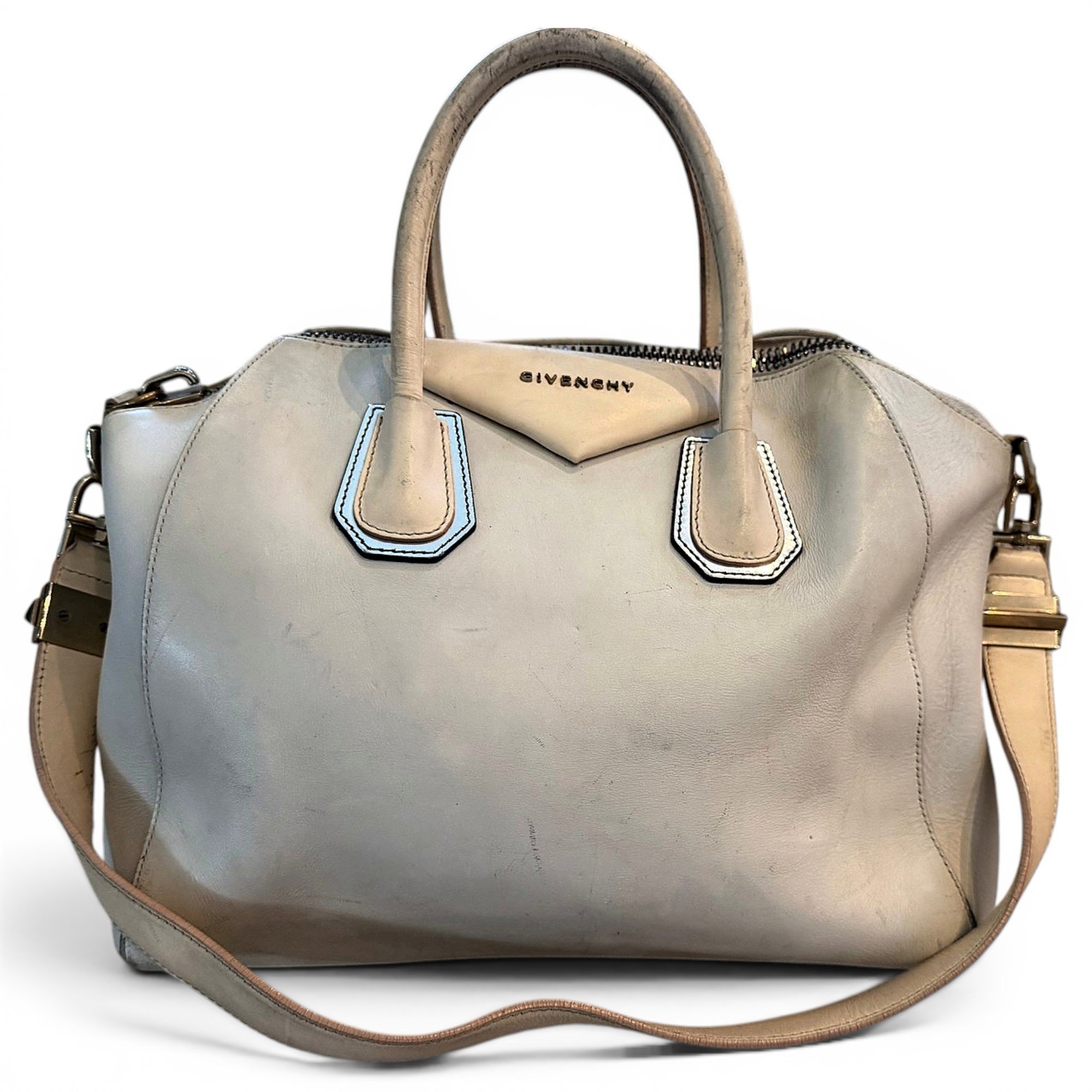 Antigona leather handbag