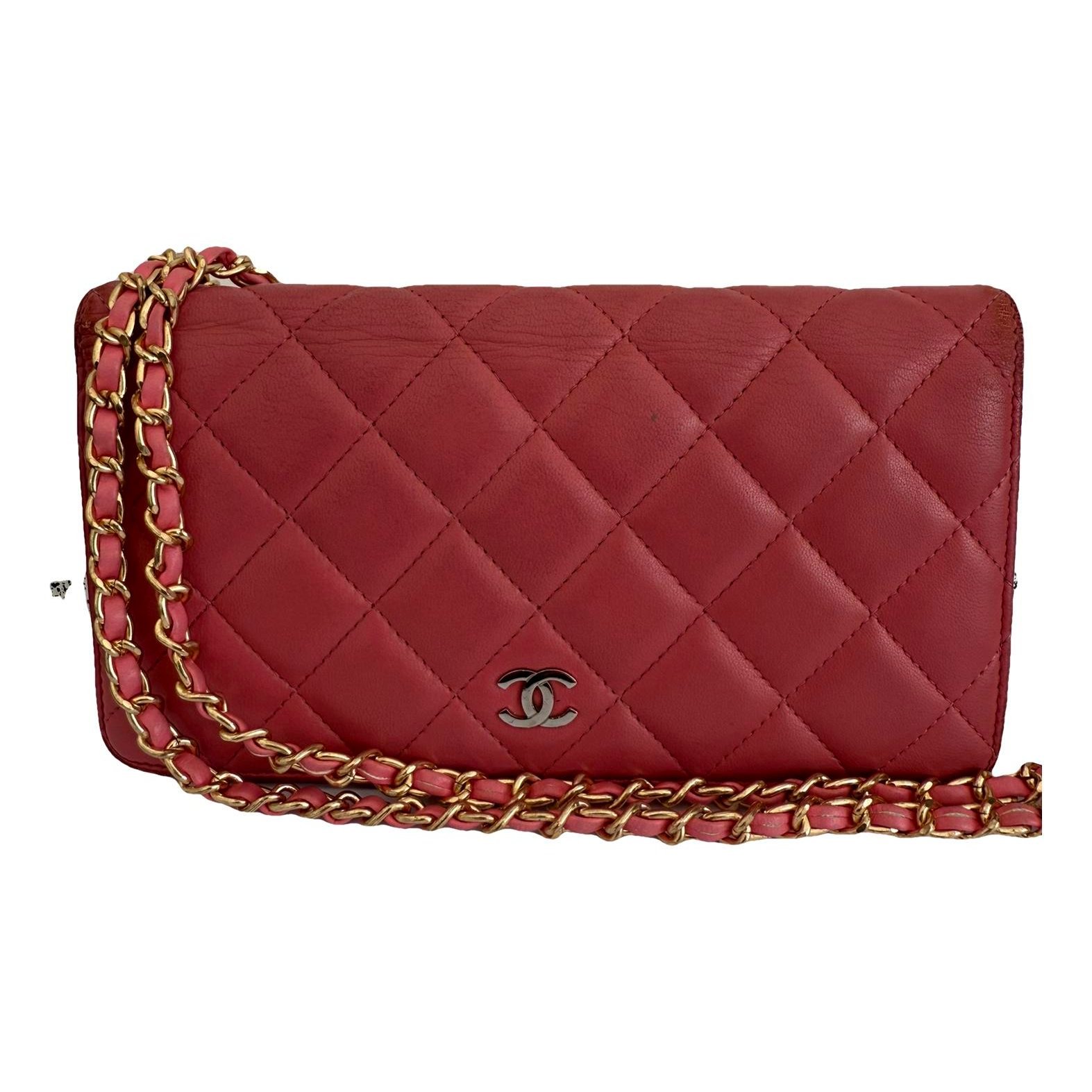 Wallet On Chain Timeless/Classique leather crossbody bag