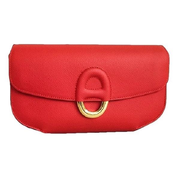 Leather clutch bag