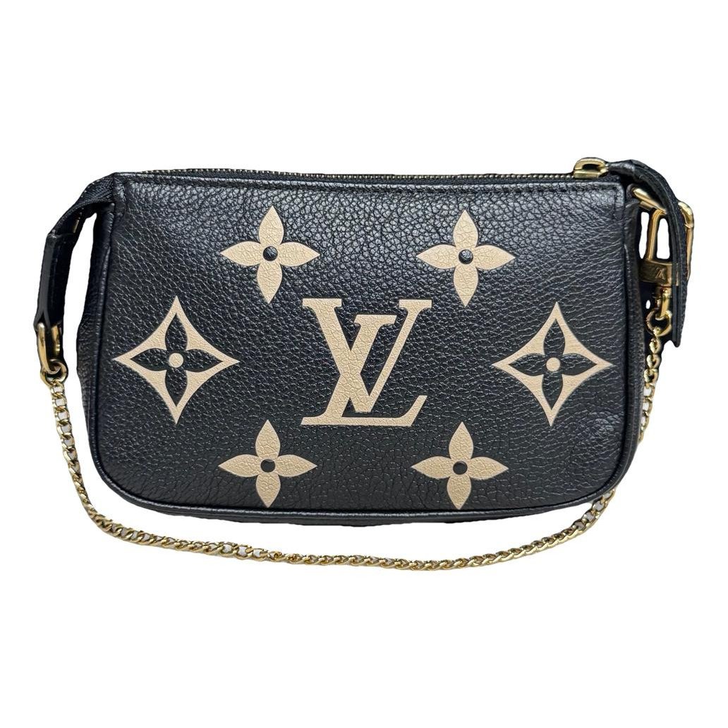 Pochette Accessoire leather handbag