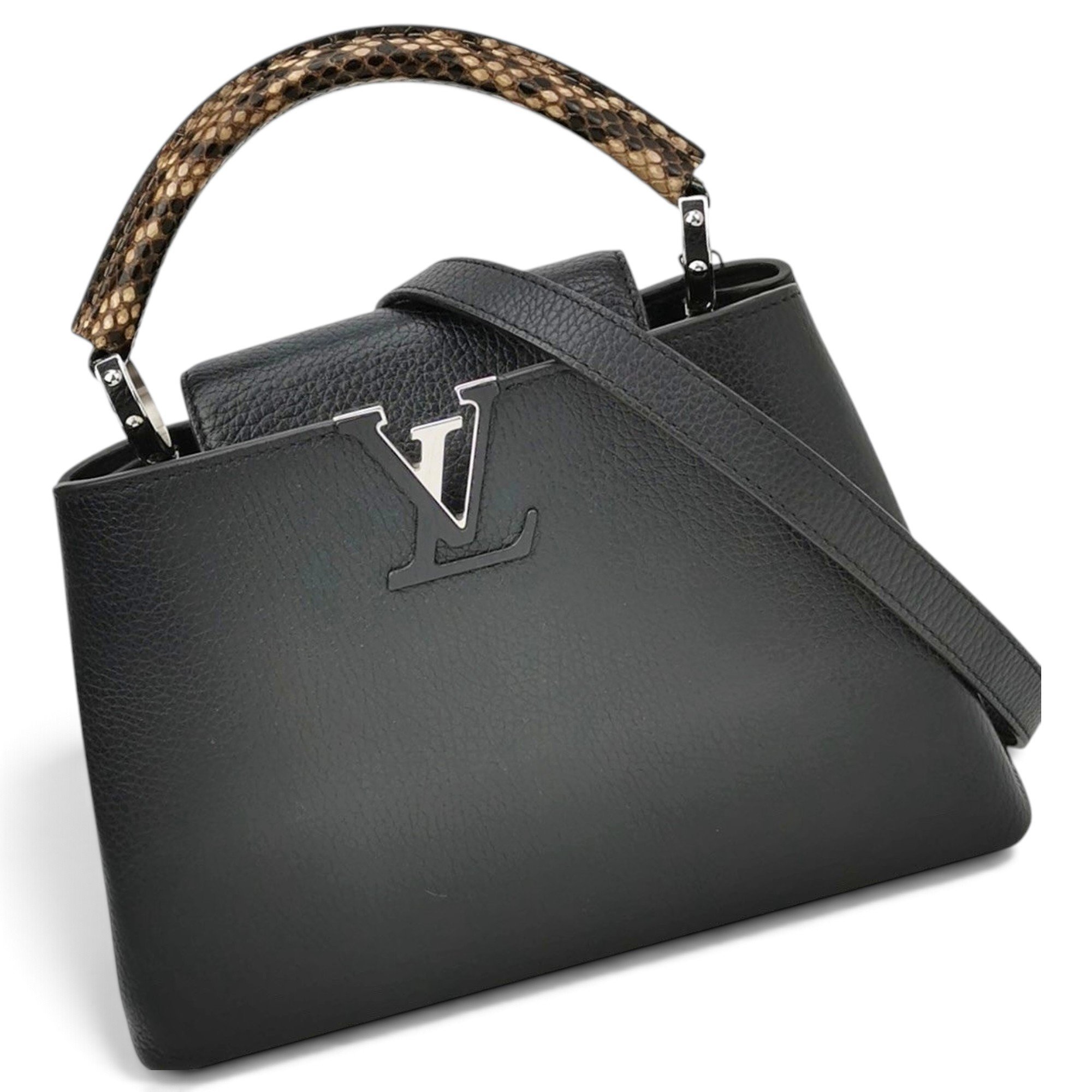 Capucines leather handbag