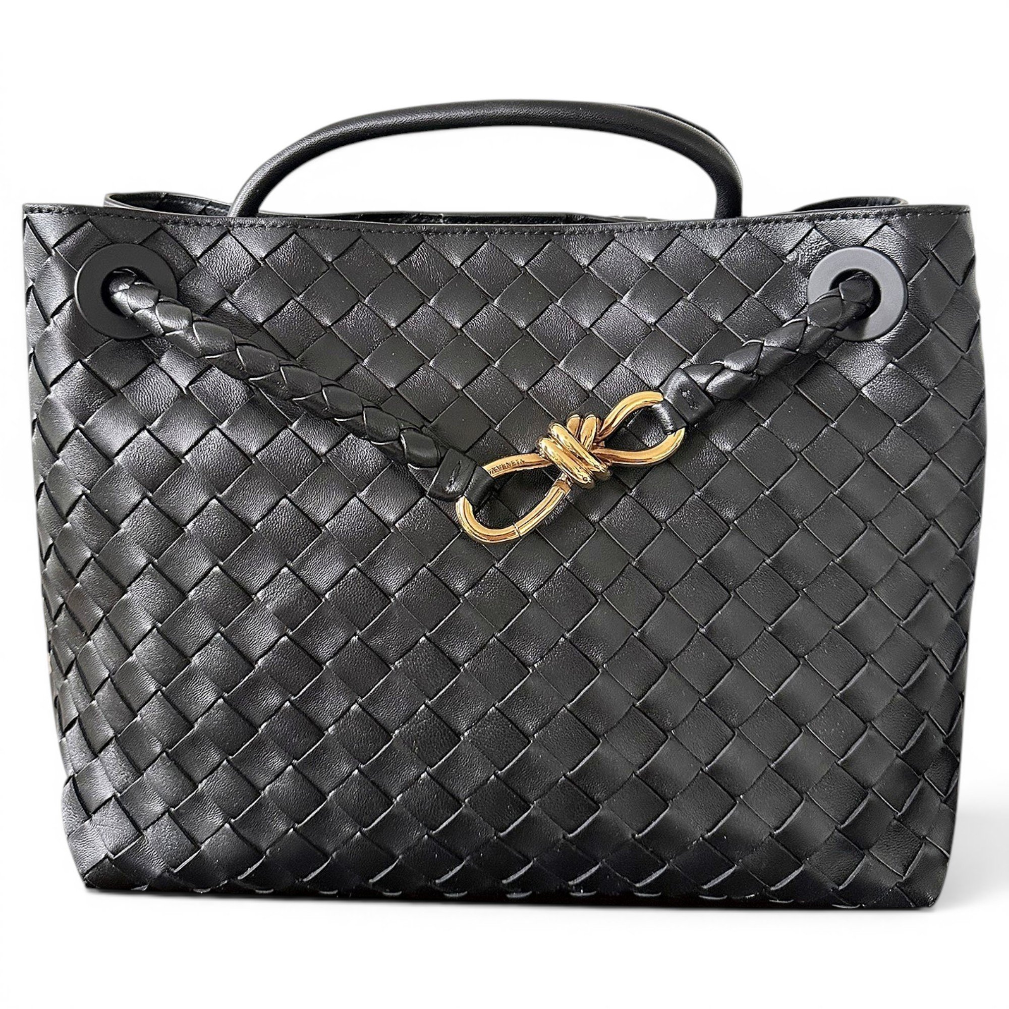 Bottega Veneta Andiamo leather handbag