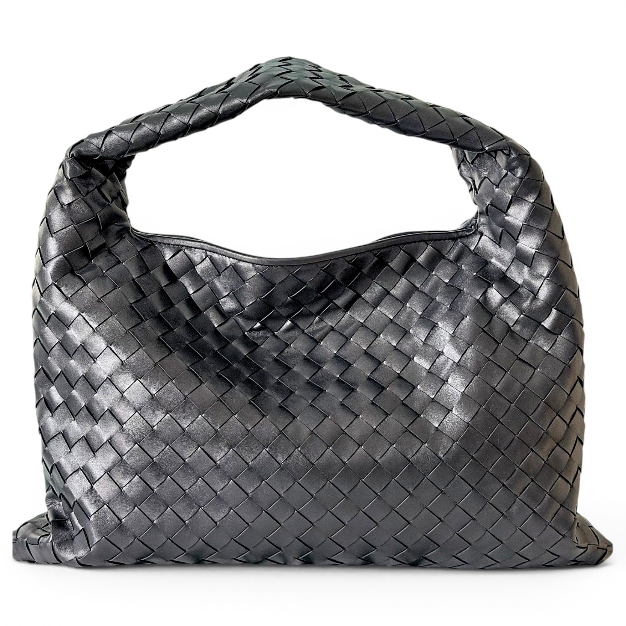 Veneta leather handbag