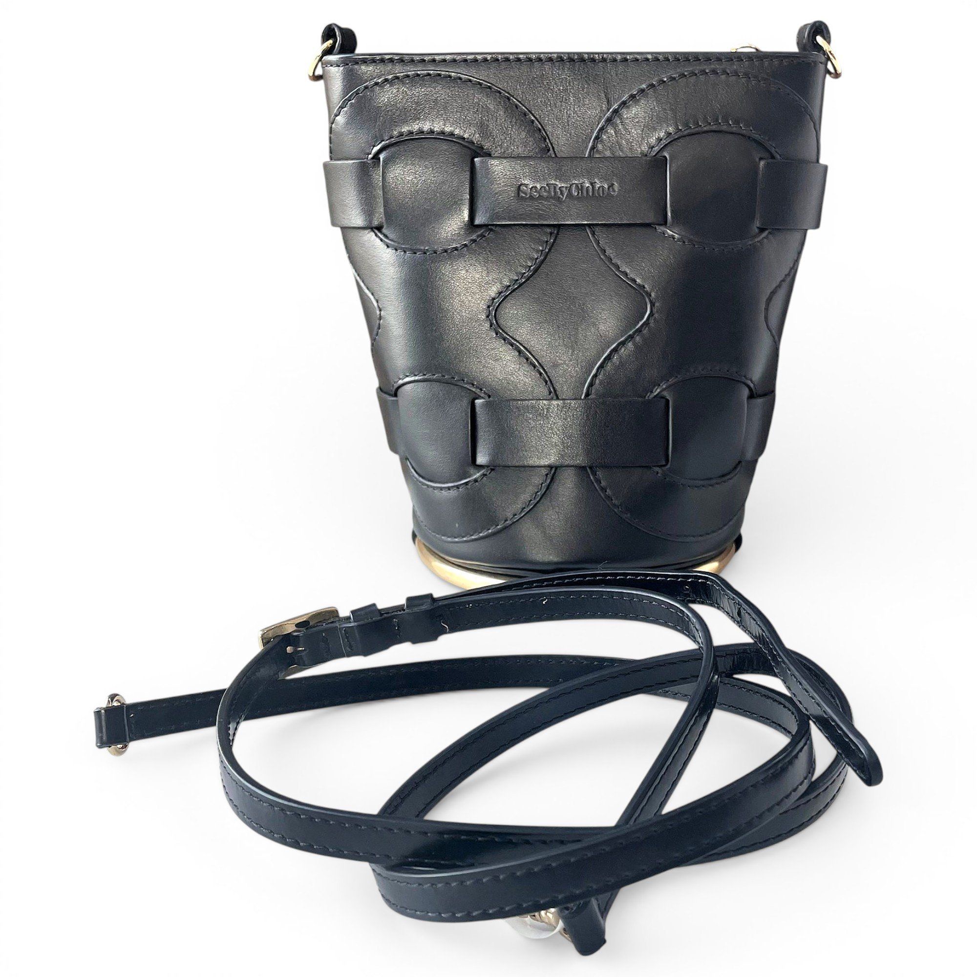 Leather handbag