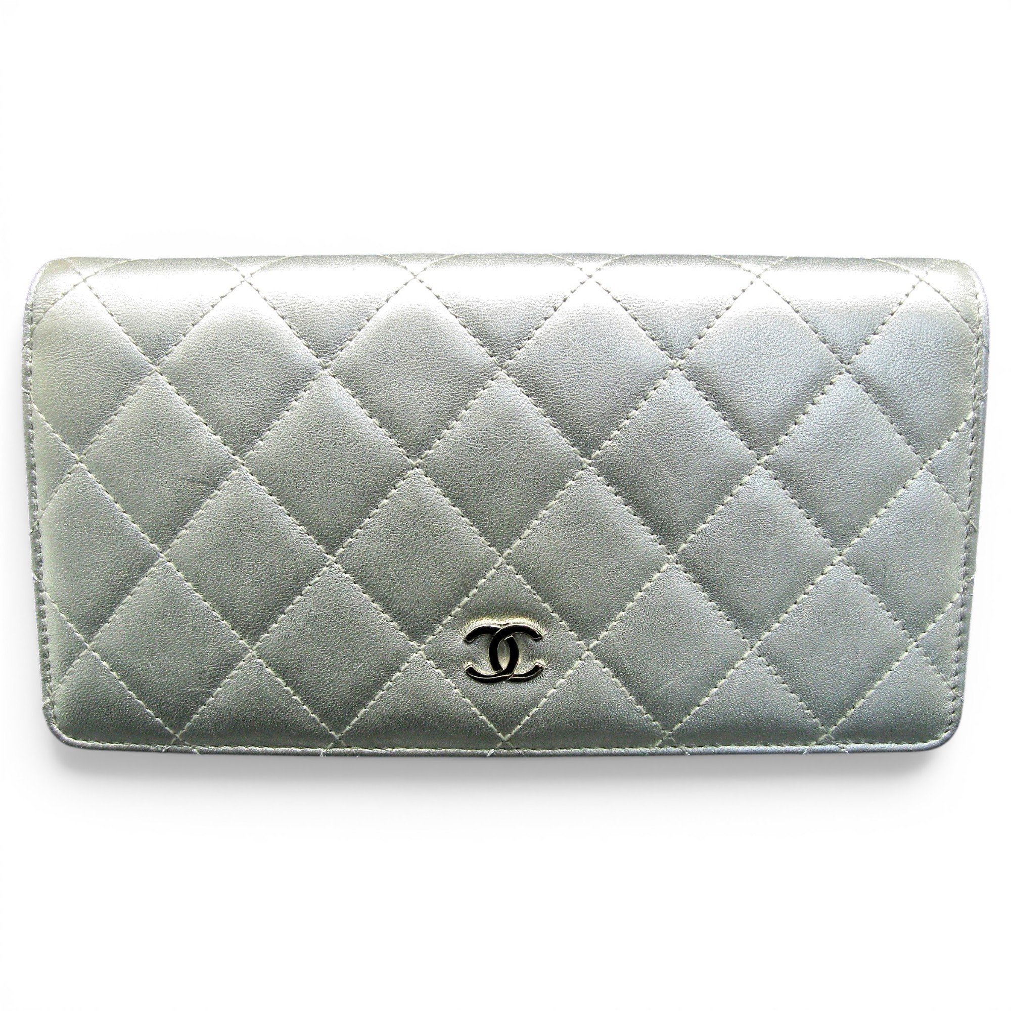Wallet On Chain Timeless/Classique leather crossbody bag