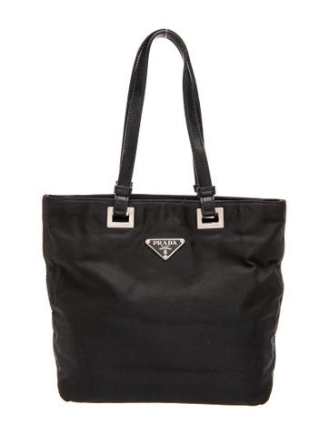 Enameled Metal Triangle Tessuto Handle Bag Vintage