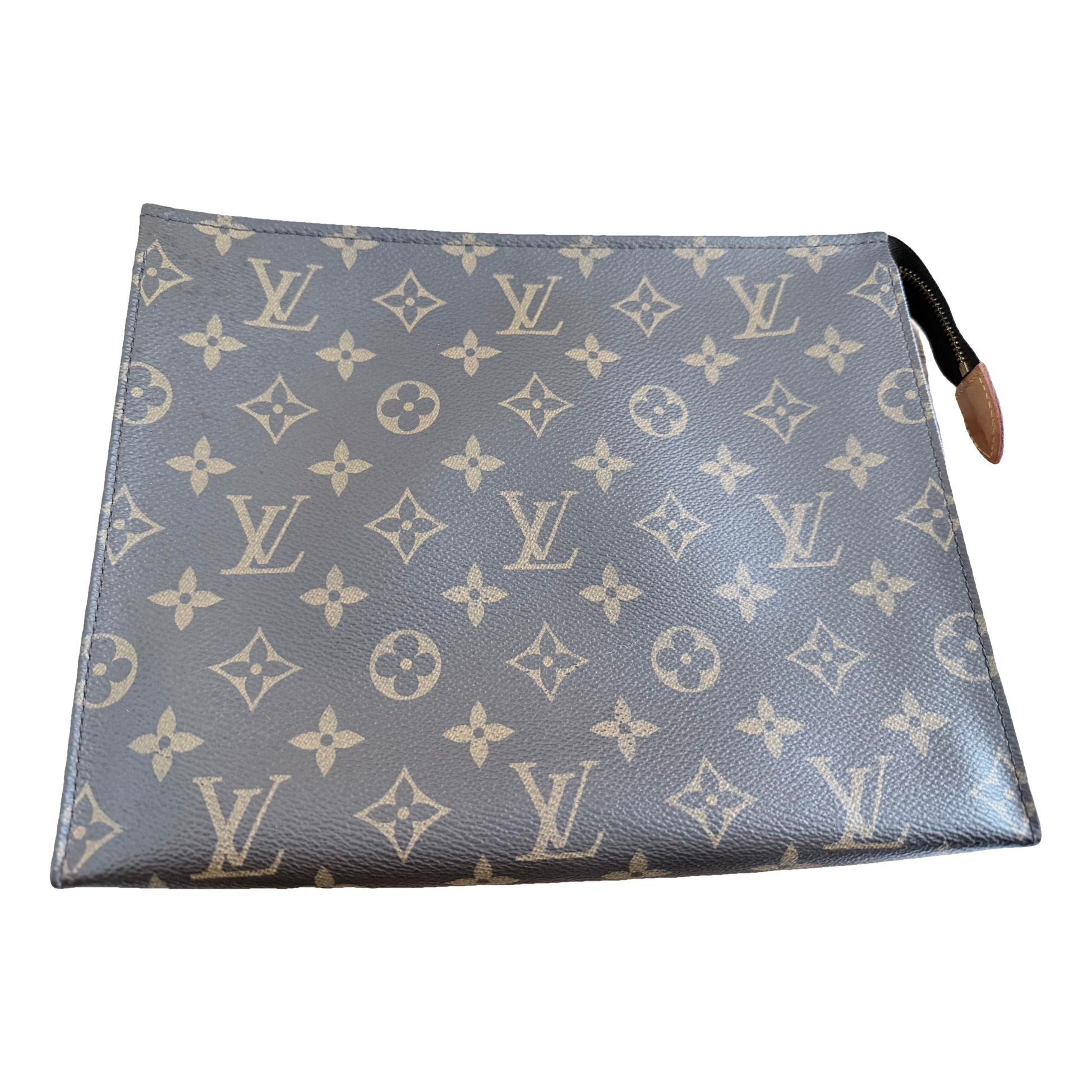Cloth vanity case