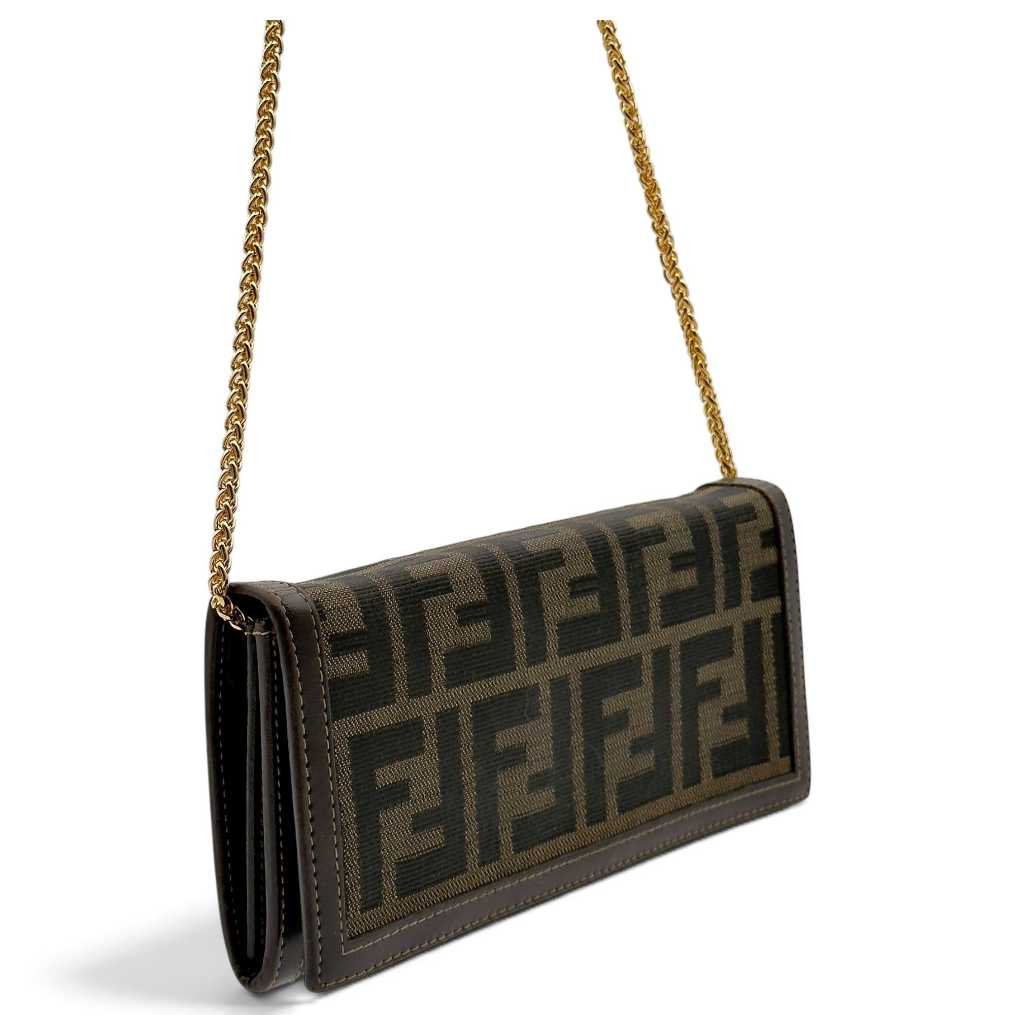 Baguette leather crossbody bag