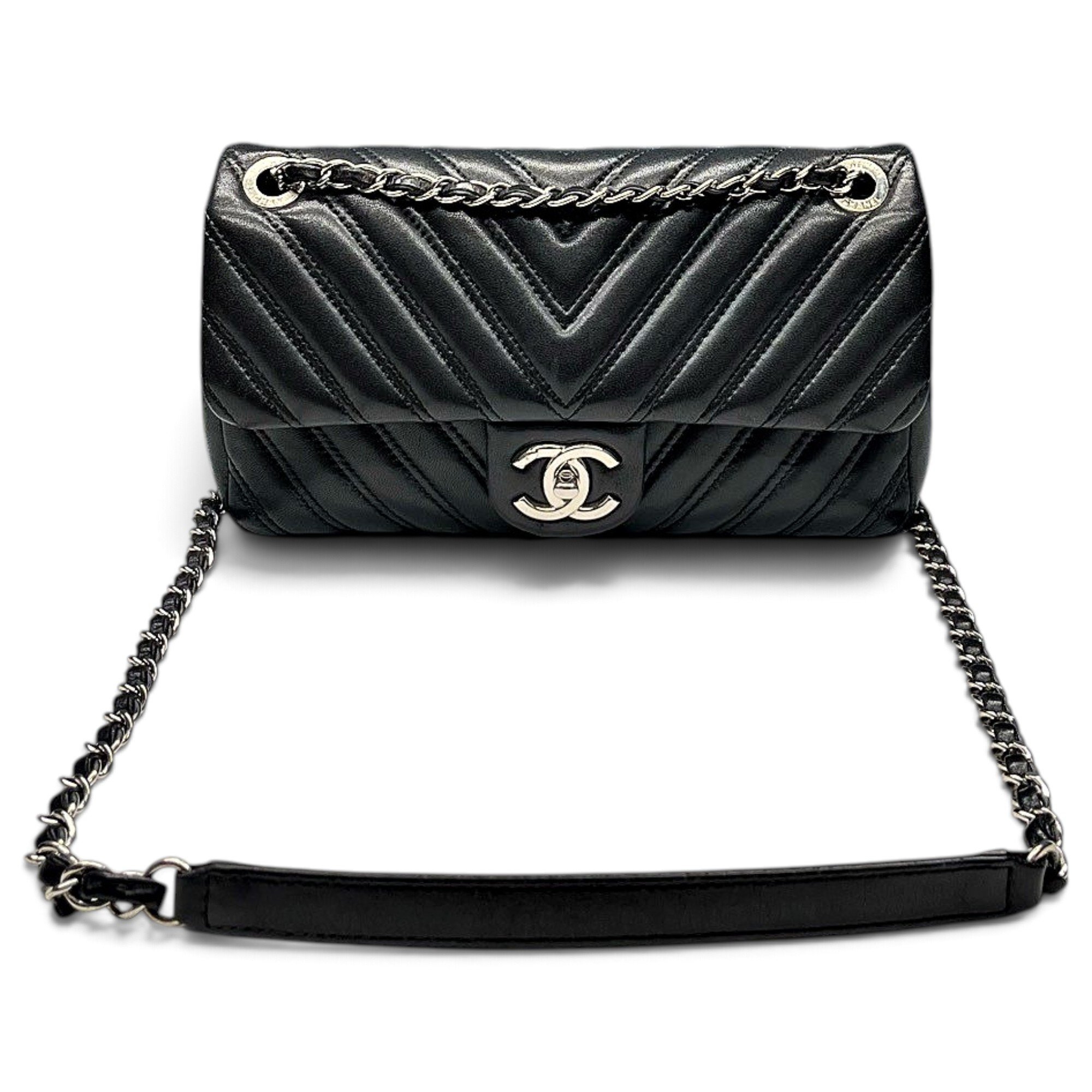 Timeless/Classique leather crossbody bag