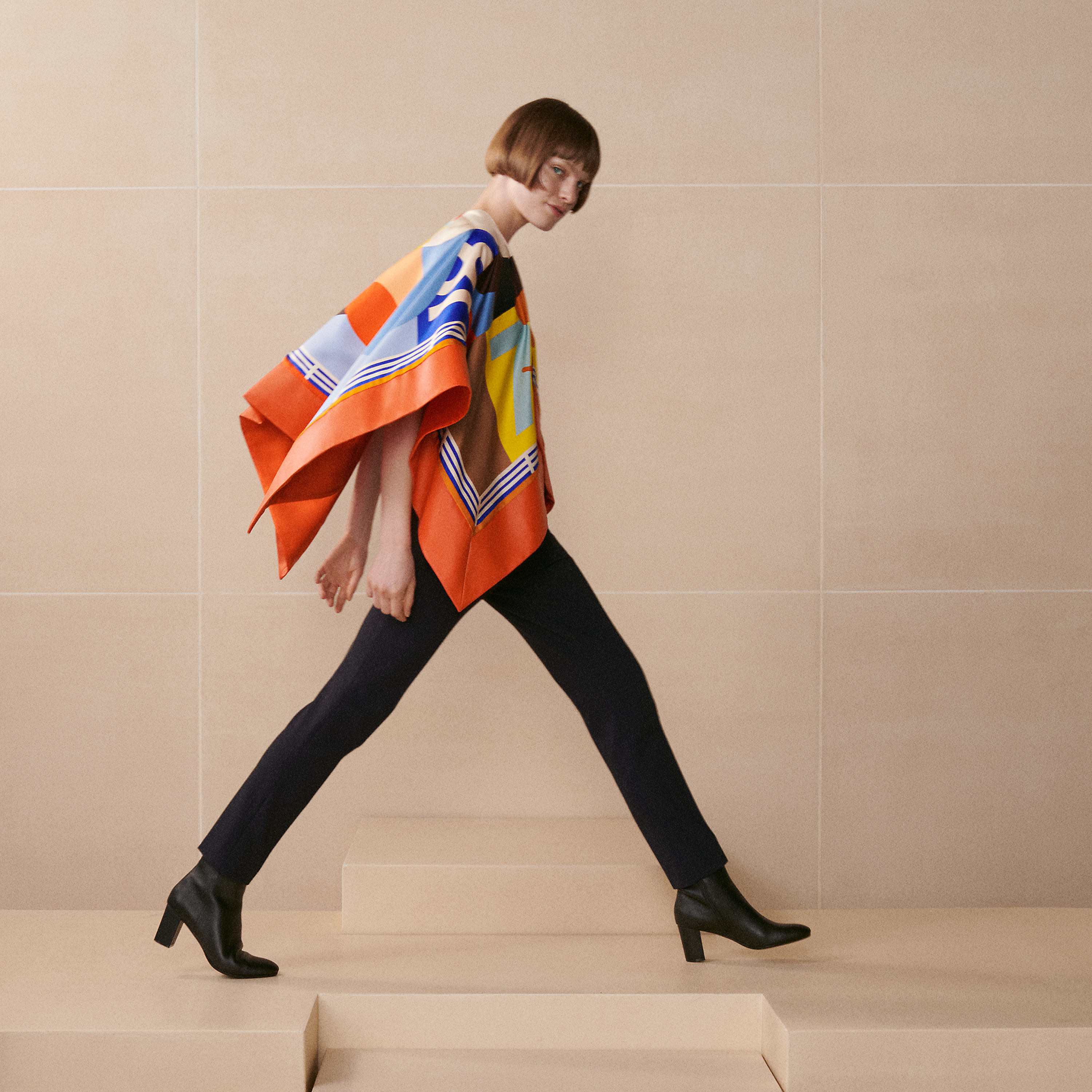 Hermès Casaque 18-3-7 cape Bleu Ciel/Jaune Vif/Vermillon | BagUSeek