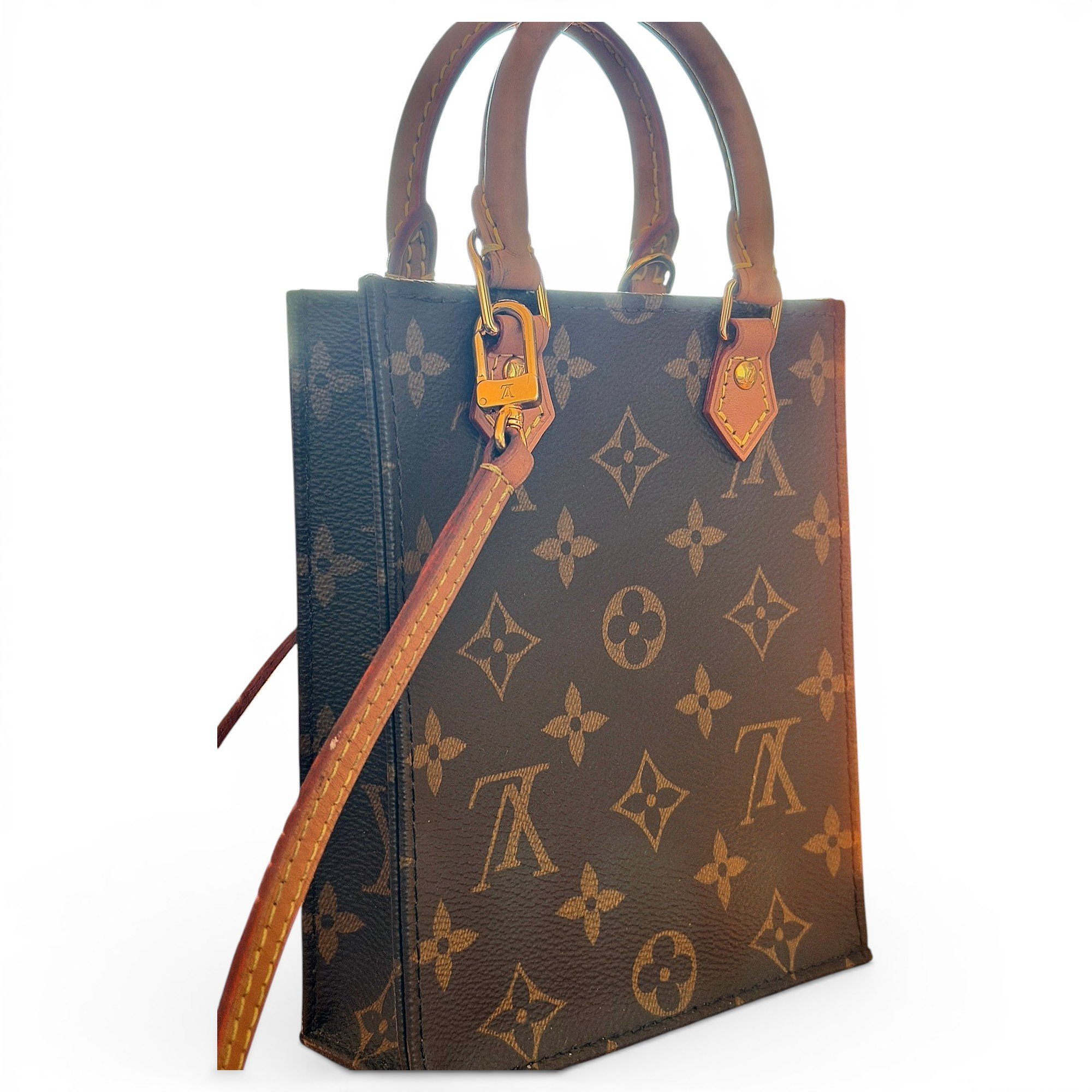 Plat leather handbag