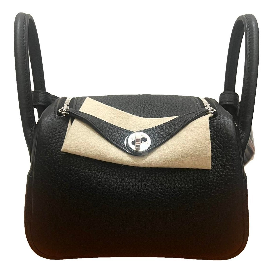 Lindy leather handbag