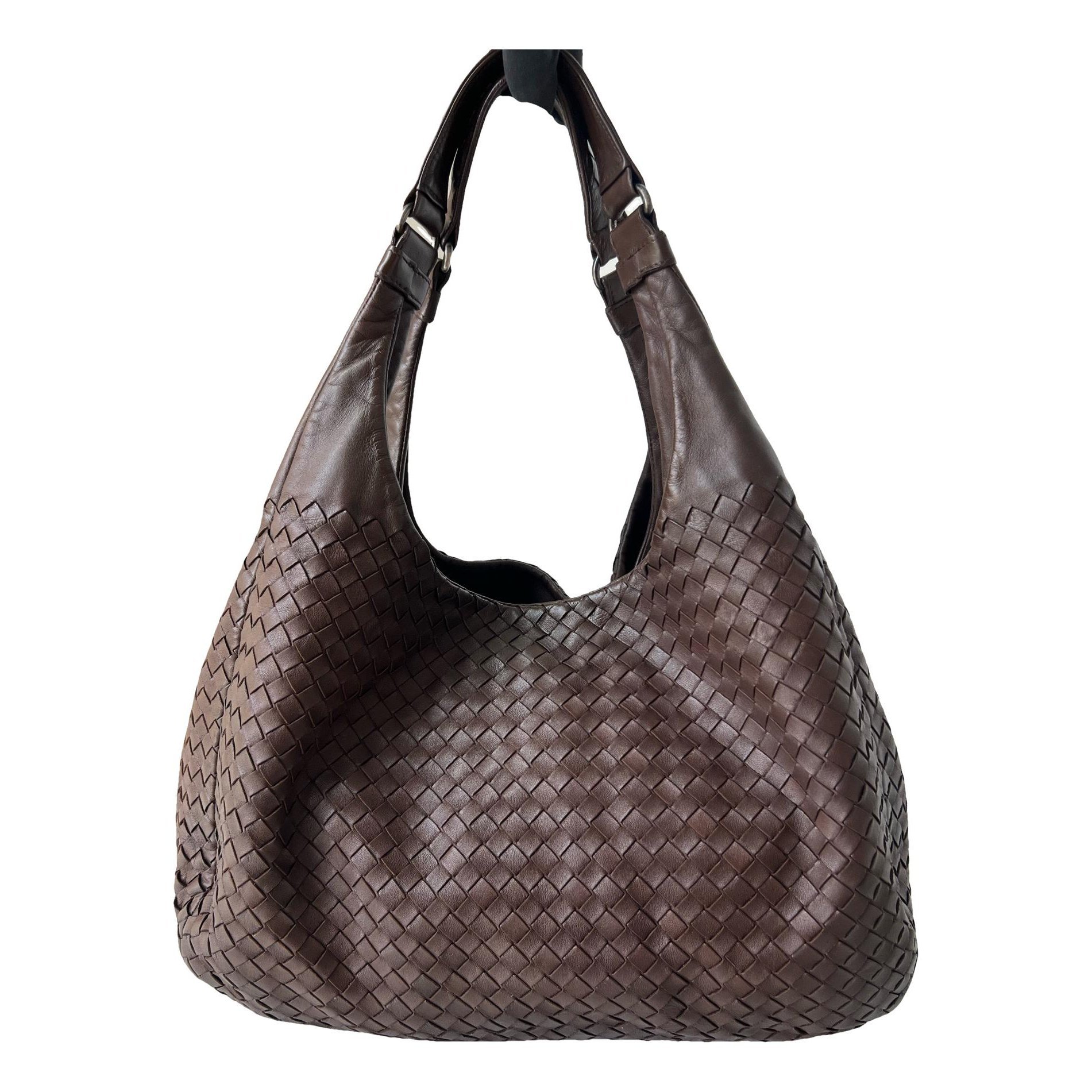Veneta leather handbag