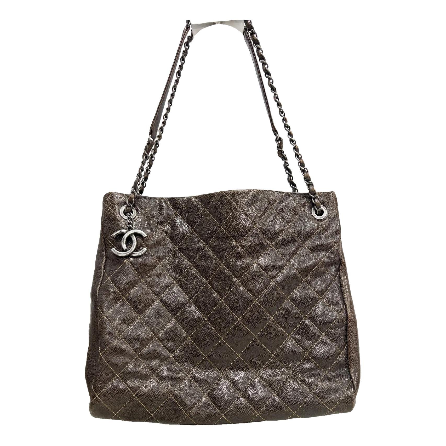 Leather tote