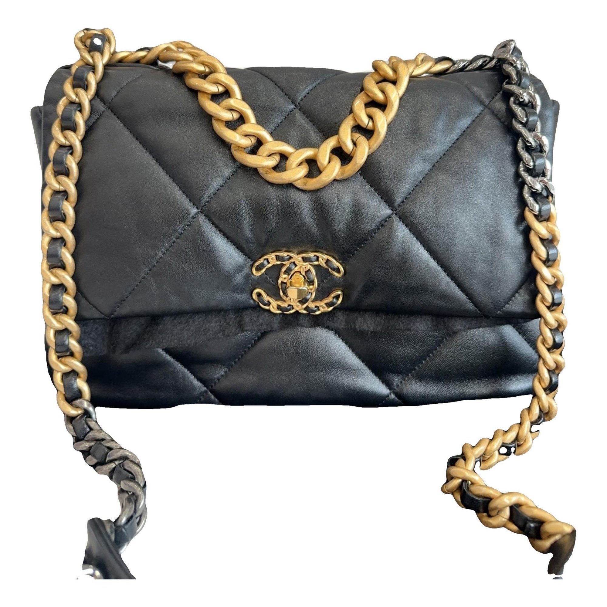 Chanel 19 leather handbag