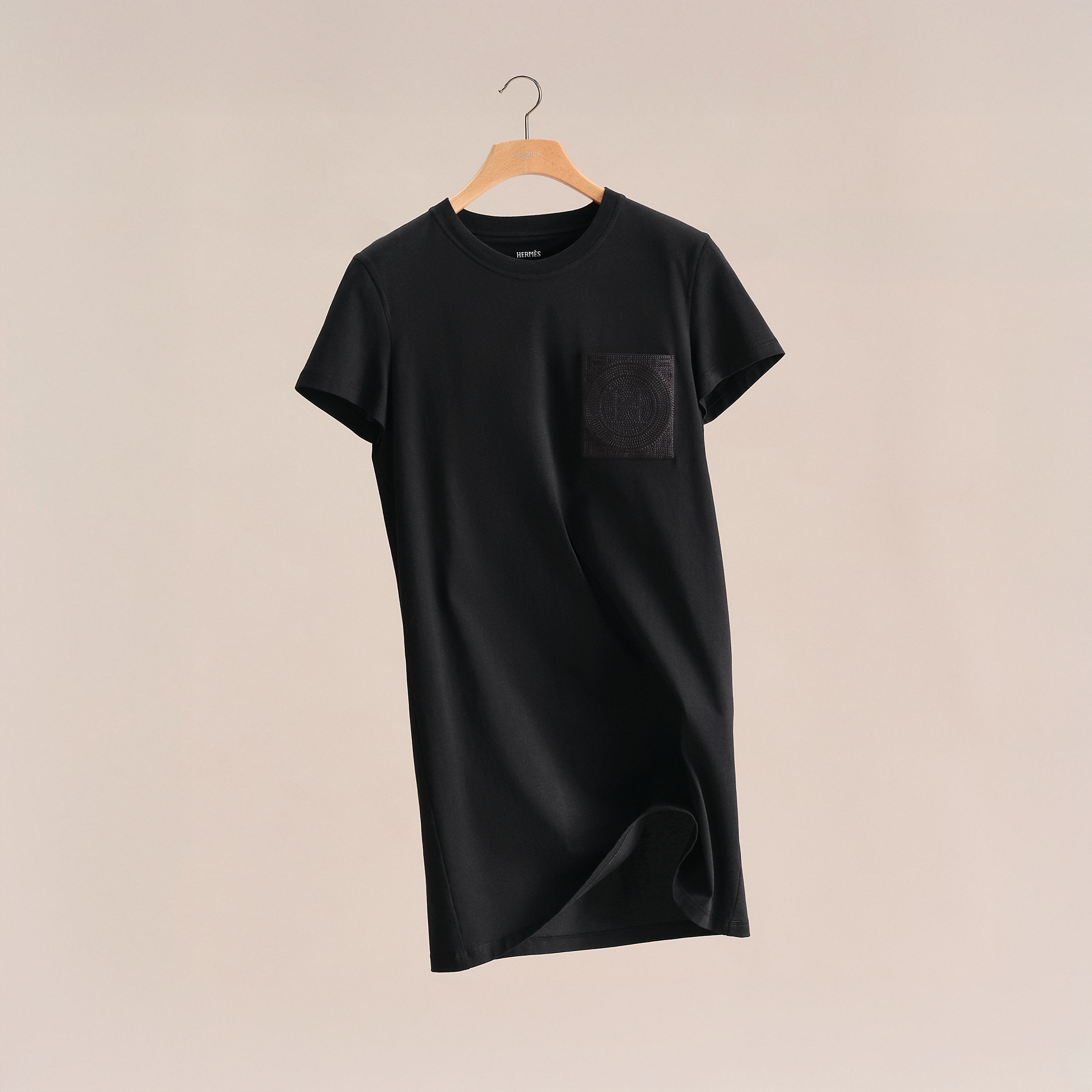Robe droite poche brodée