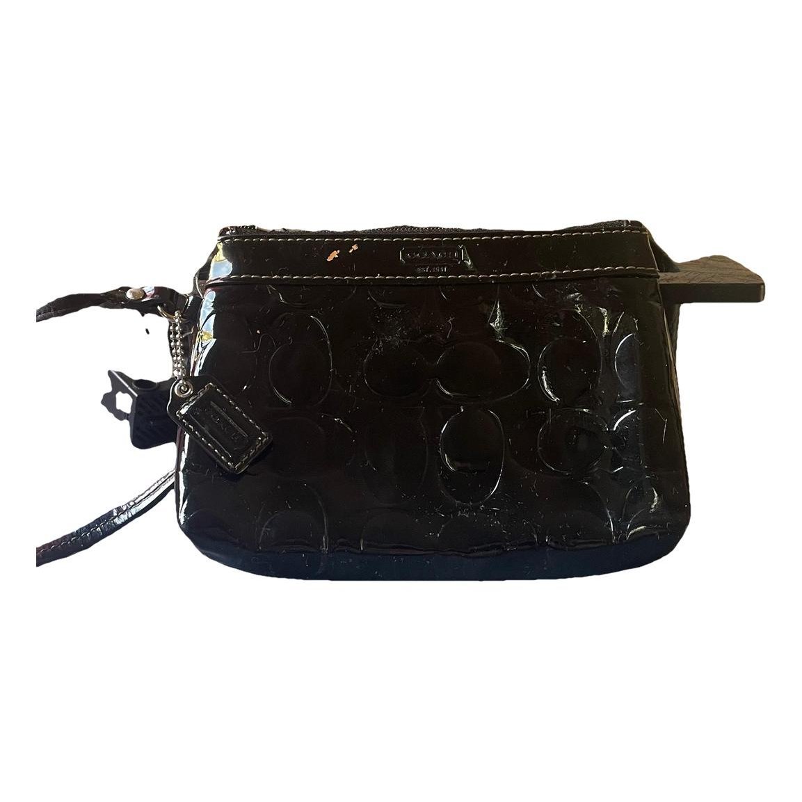 Signature Sufflette patent leather clutch bag