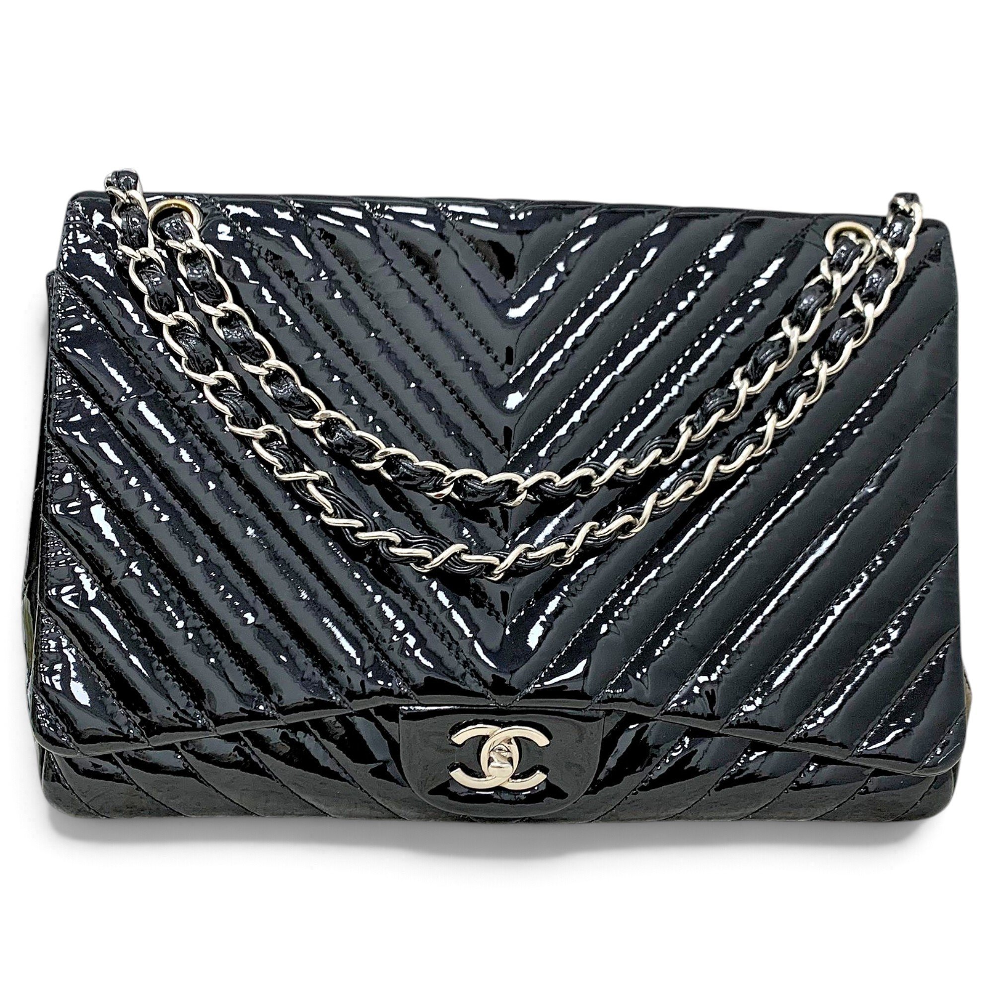 Timeless/Classique patent leather handbag