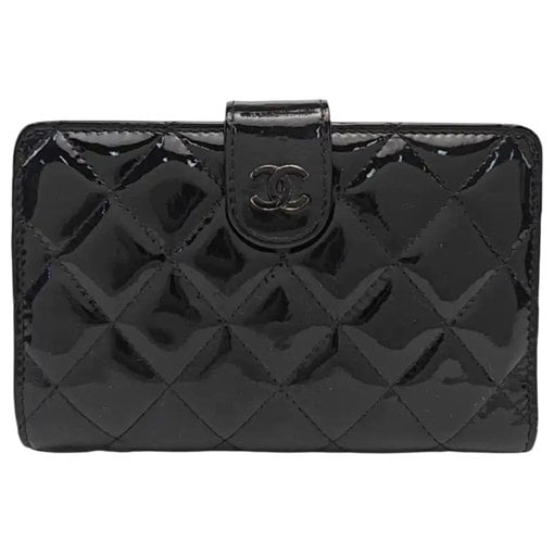Chanel Patent leather handbag