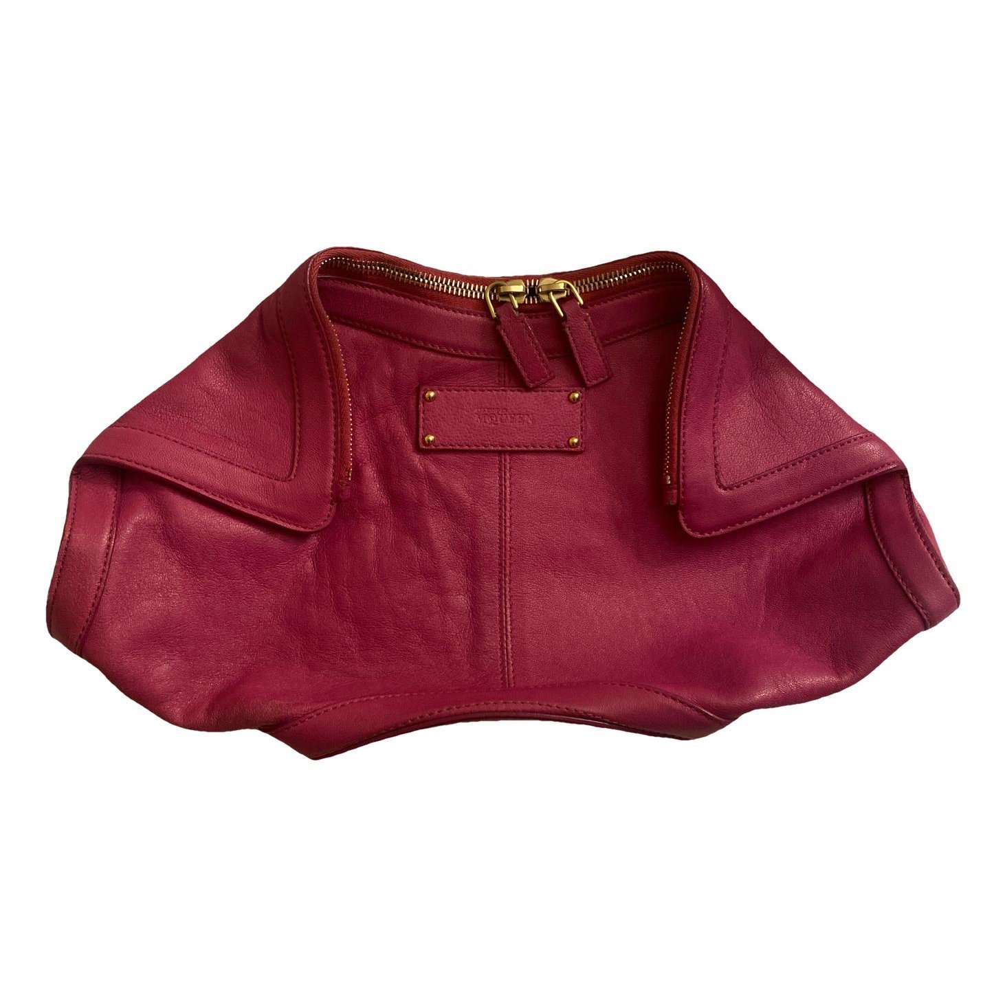 Manta leather clutch bag