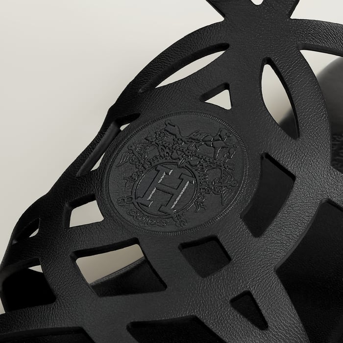 Noir Ness Sandal