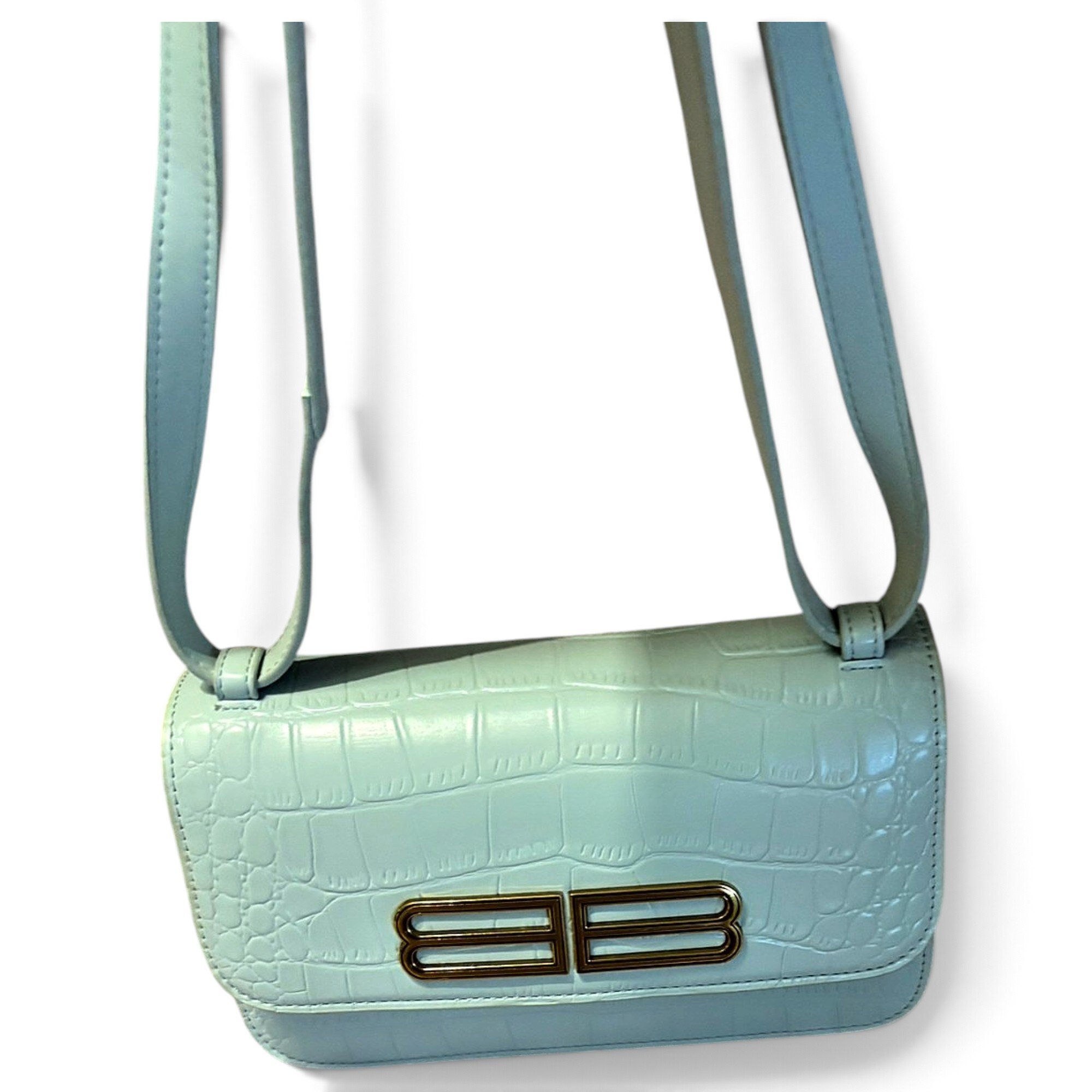 B leather crossbody bag