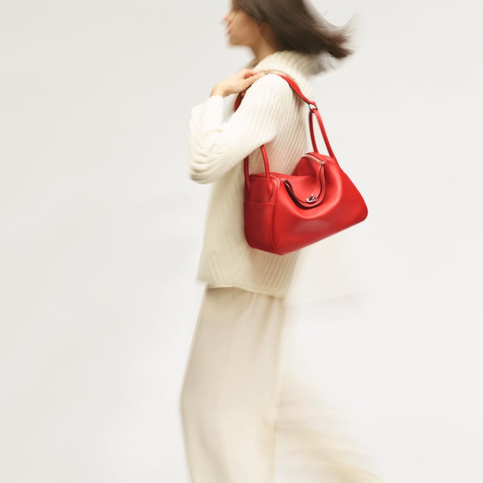 Noir Lindy 30 Bag