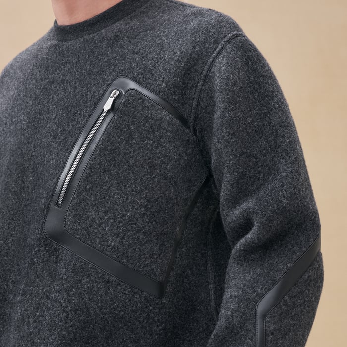 Gris Foncé Varsity Crewneck Sweater