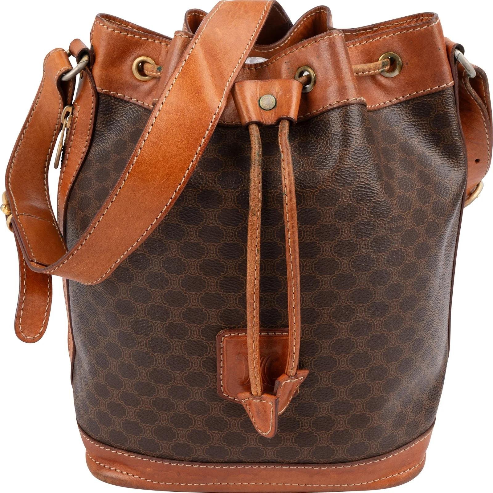 Clasp Bucket leather handbag
