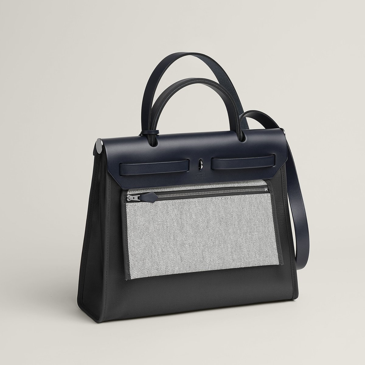 バッグ 《エールバッグ・ジップ》 31