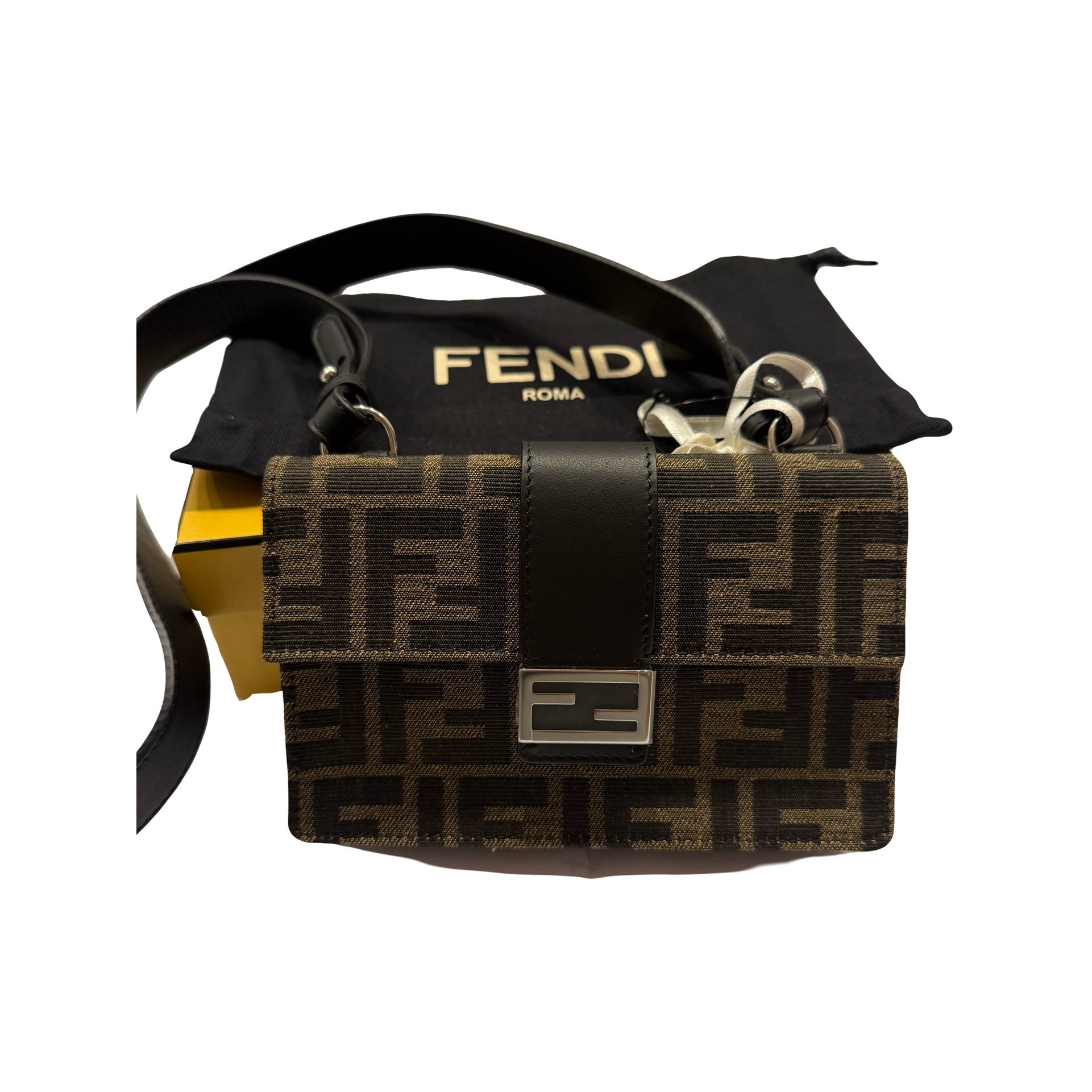 Baguette cloth handbag