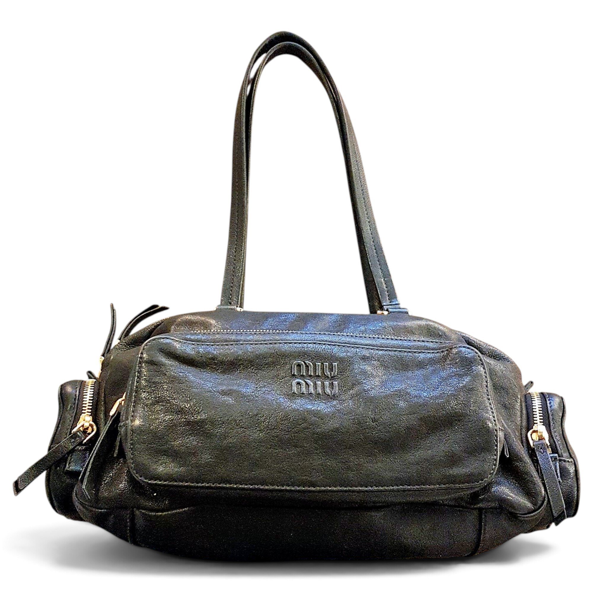 Pocket leather handbag