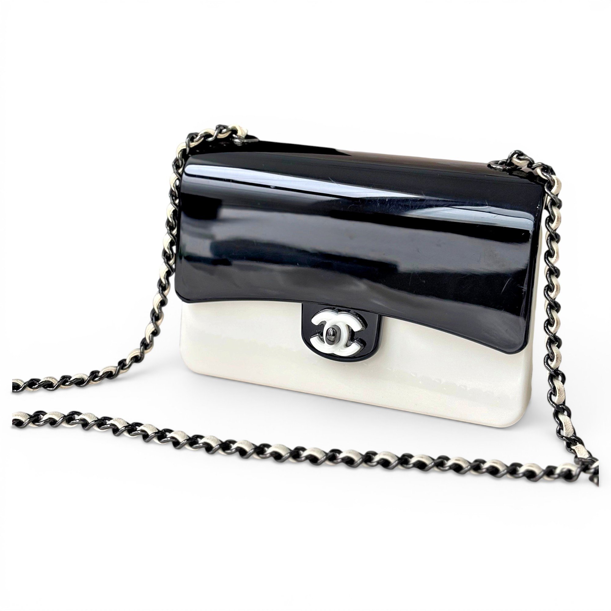 Timeless/Classique crossbody bag