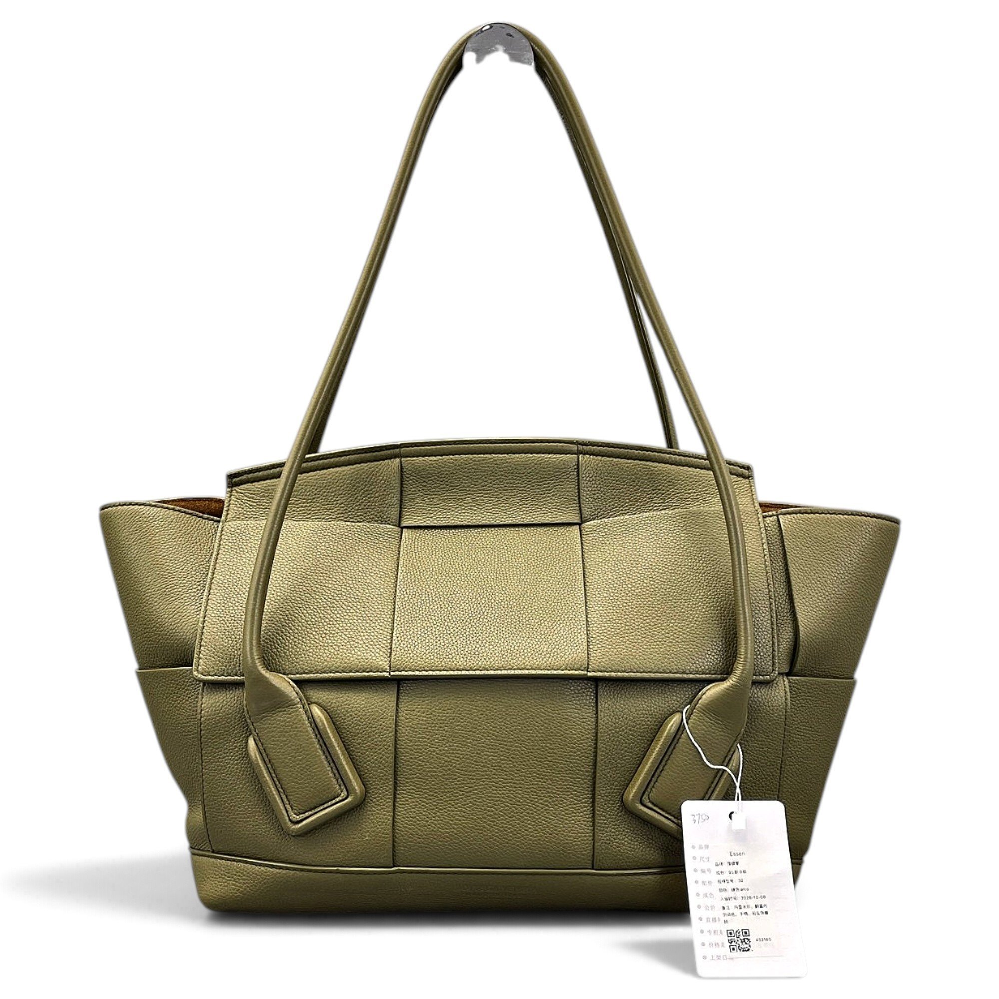 Leather tote
