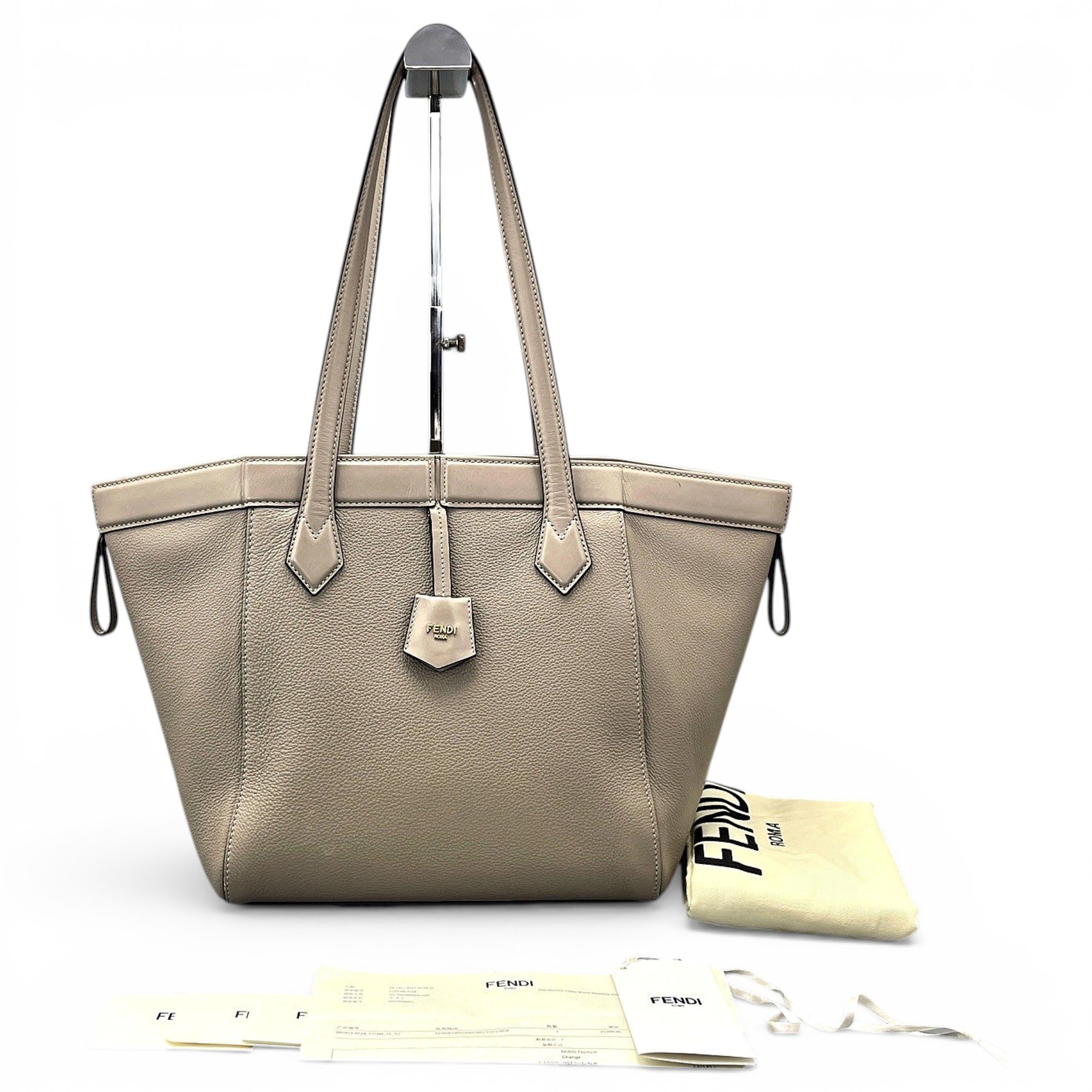 Leather tote
