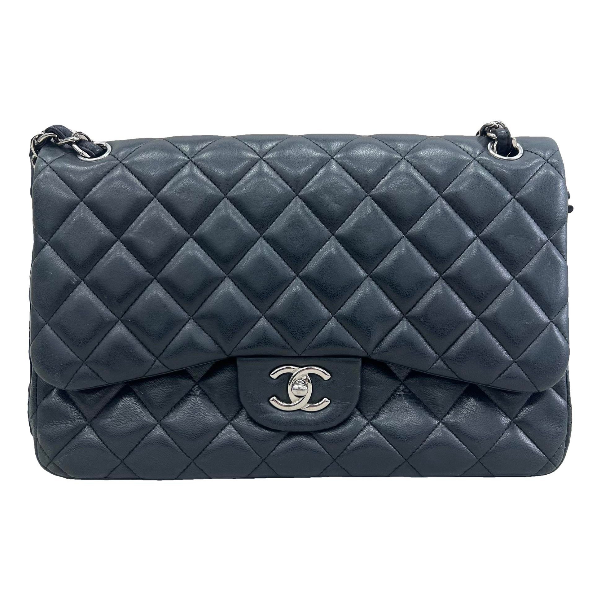 Timeless/Classique leather handbag