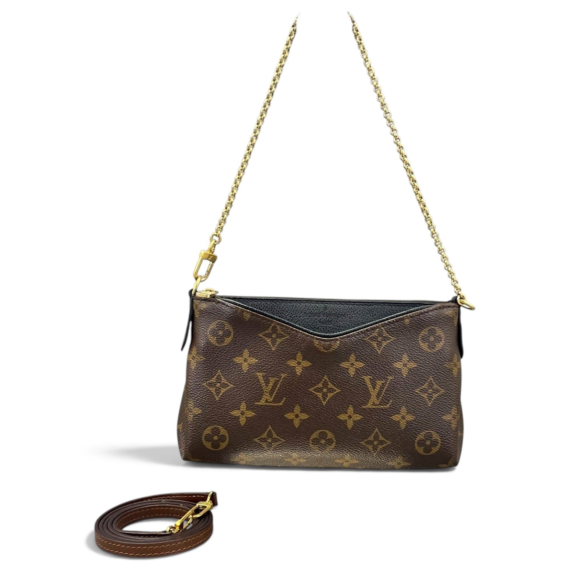 Pochette Accessoire leather handbag