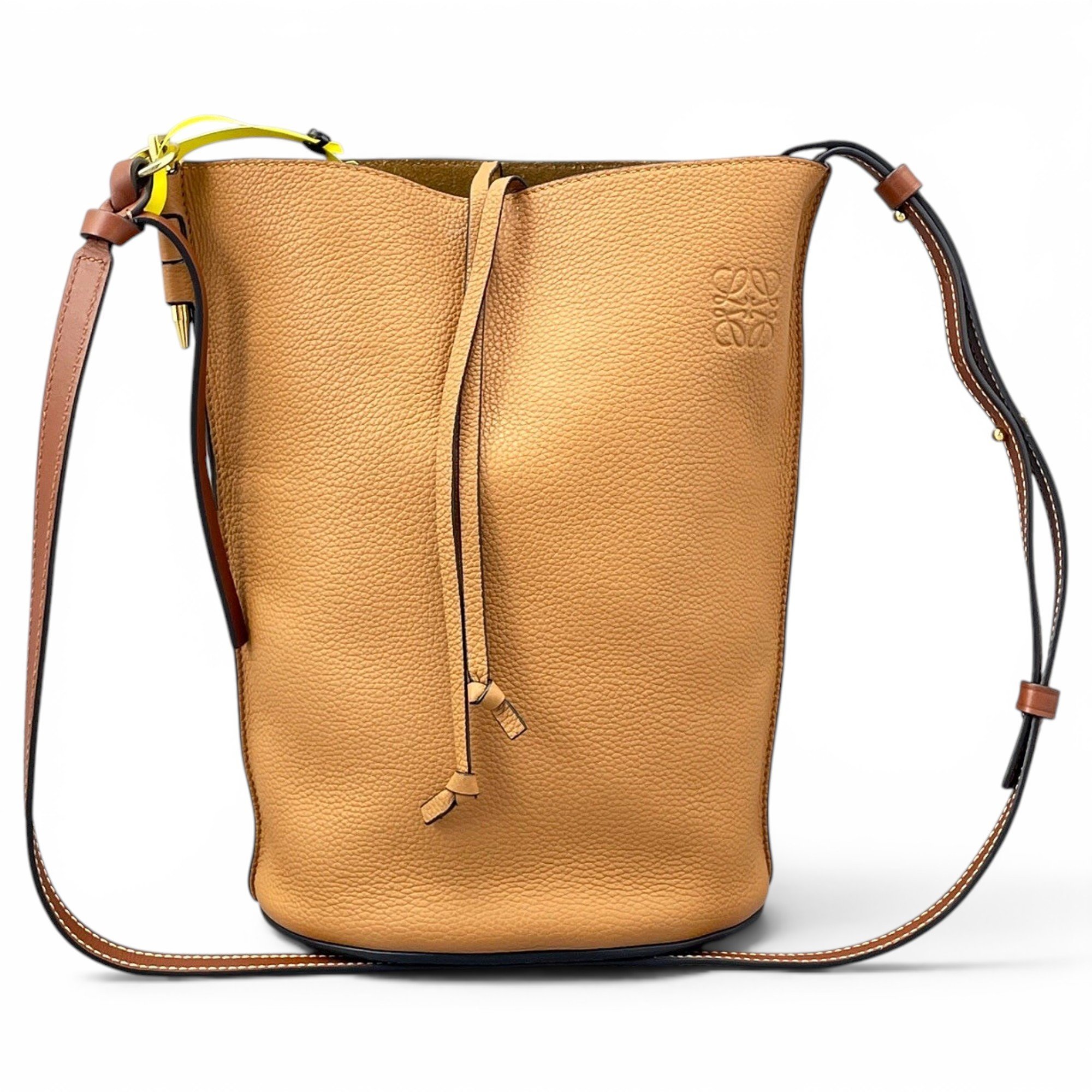 Gate Bucket leather handbag