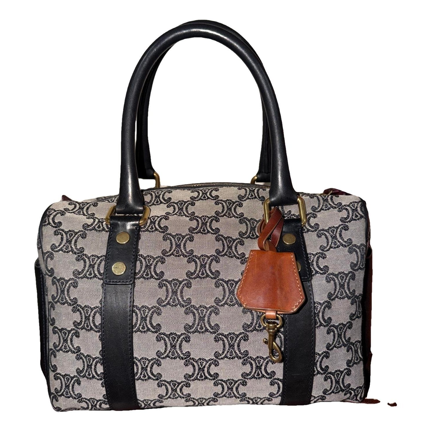 Cloth satchel